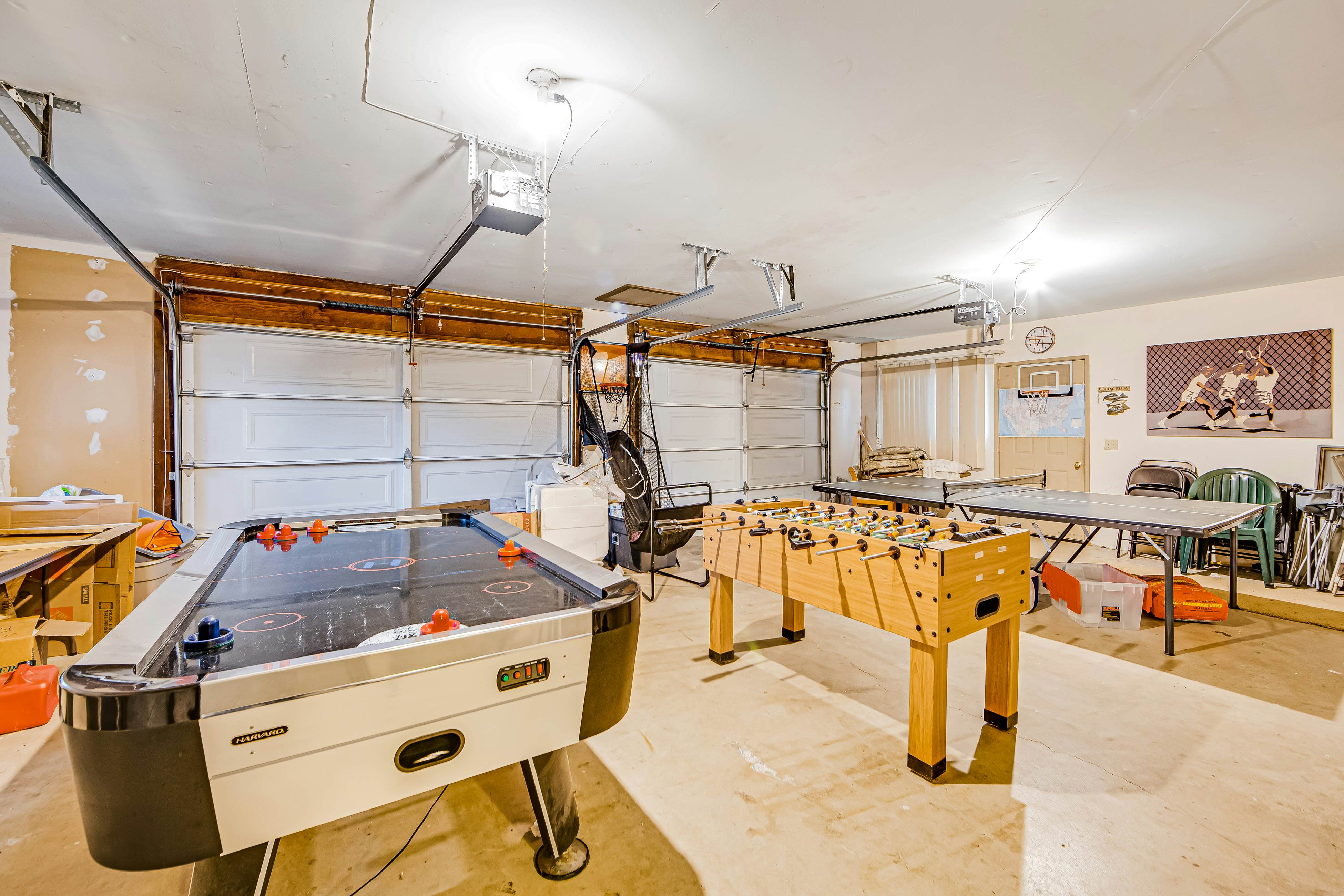 Rustic Lakefront Retreat