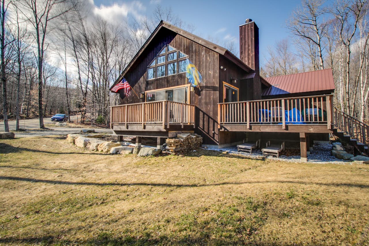 Winhall Chalet at Stratton Mountain 4 BD Vacation Rental in Bondville