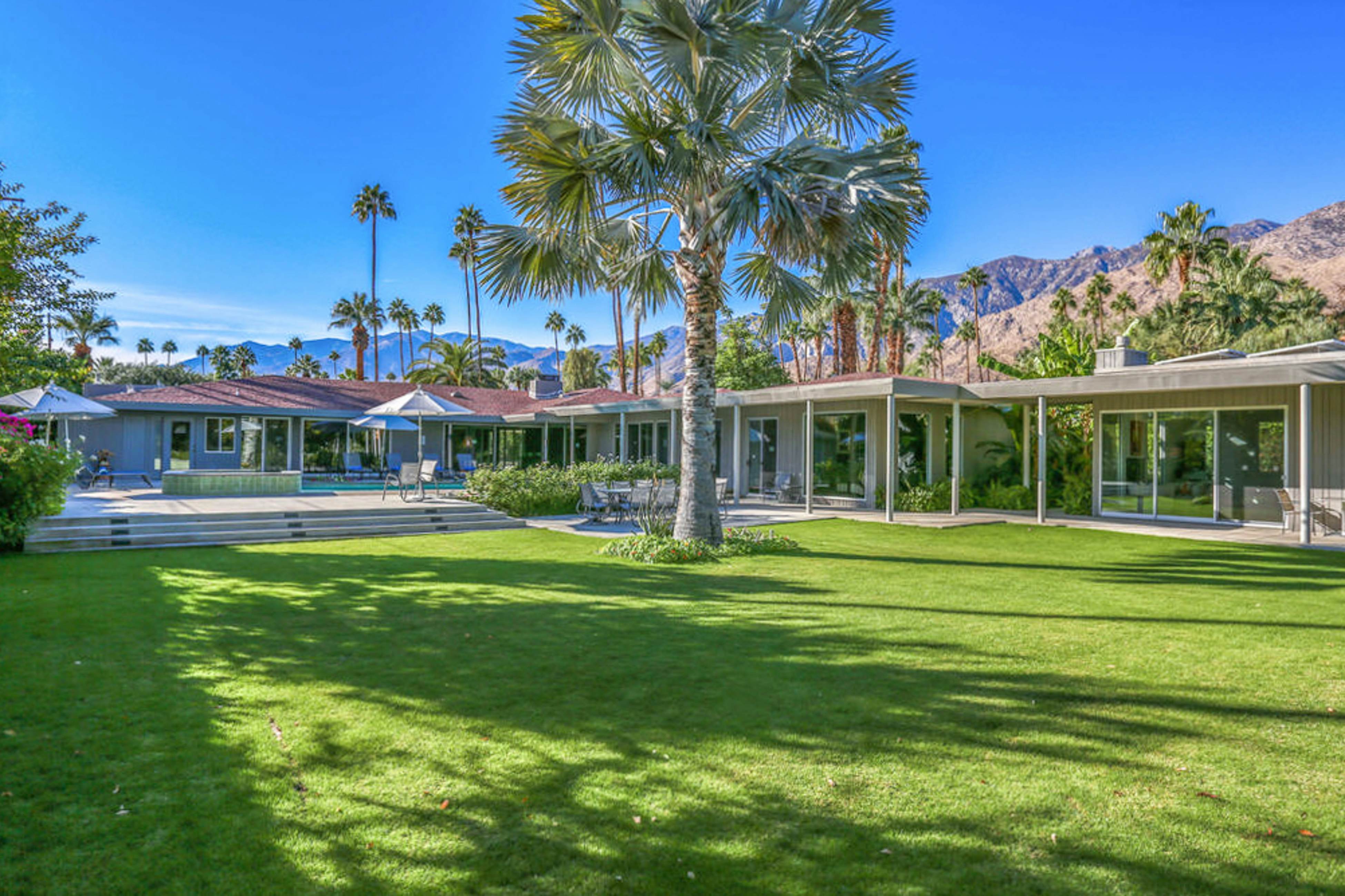 Palm Springs Perfection - 2243