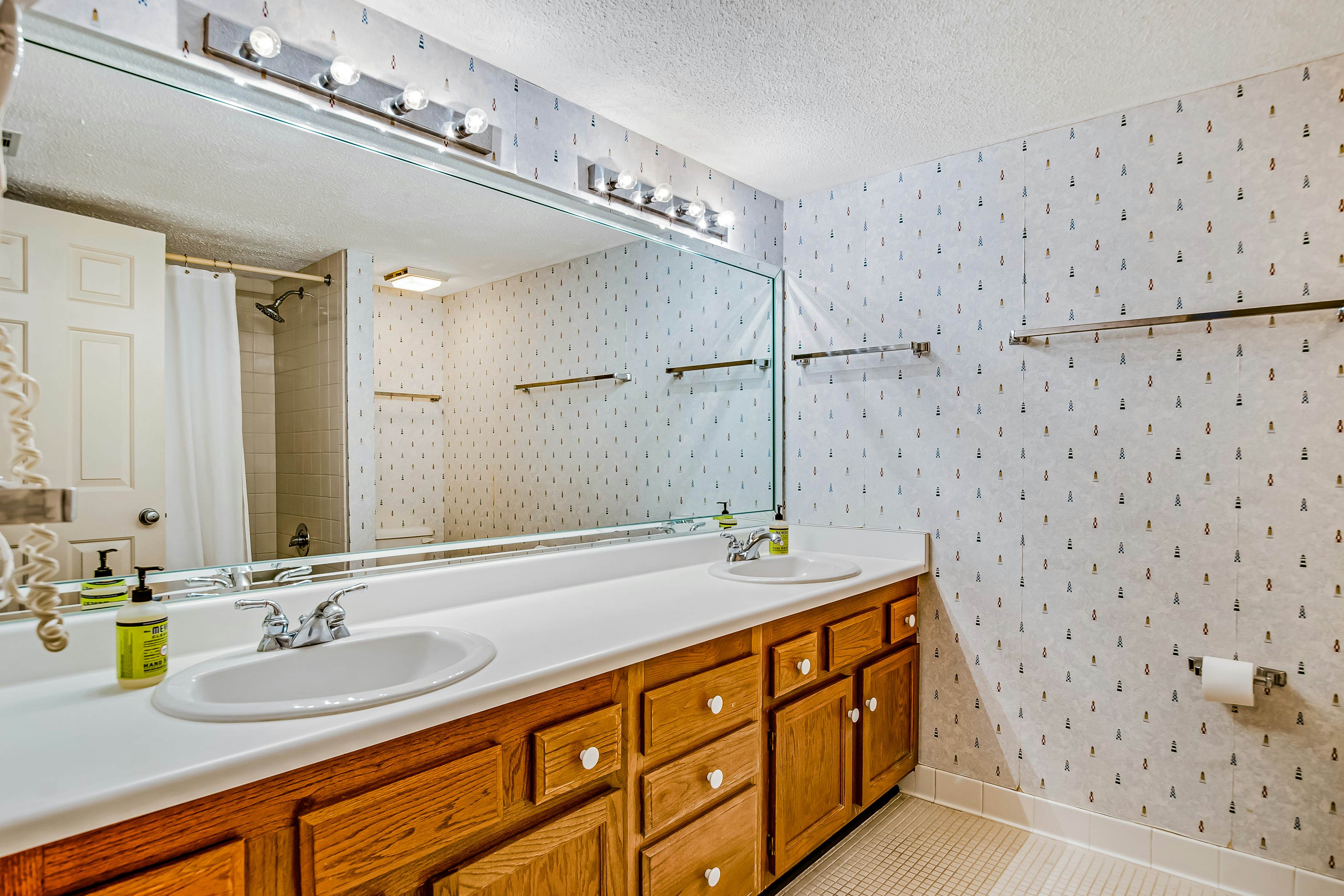 Beachside Tennis 1893