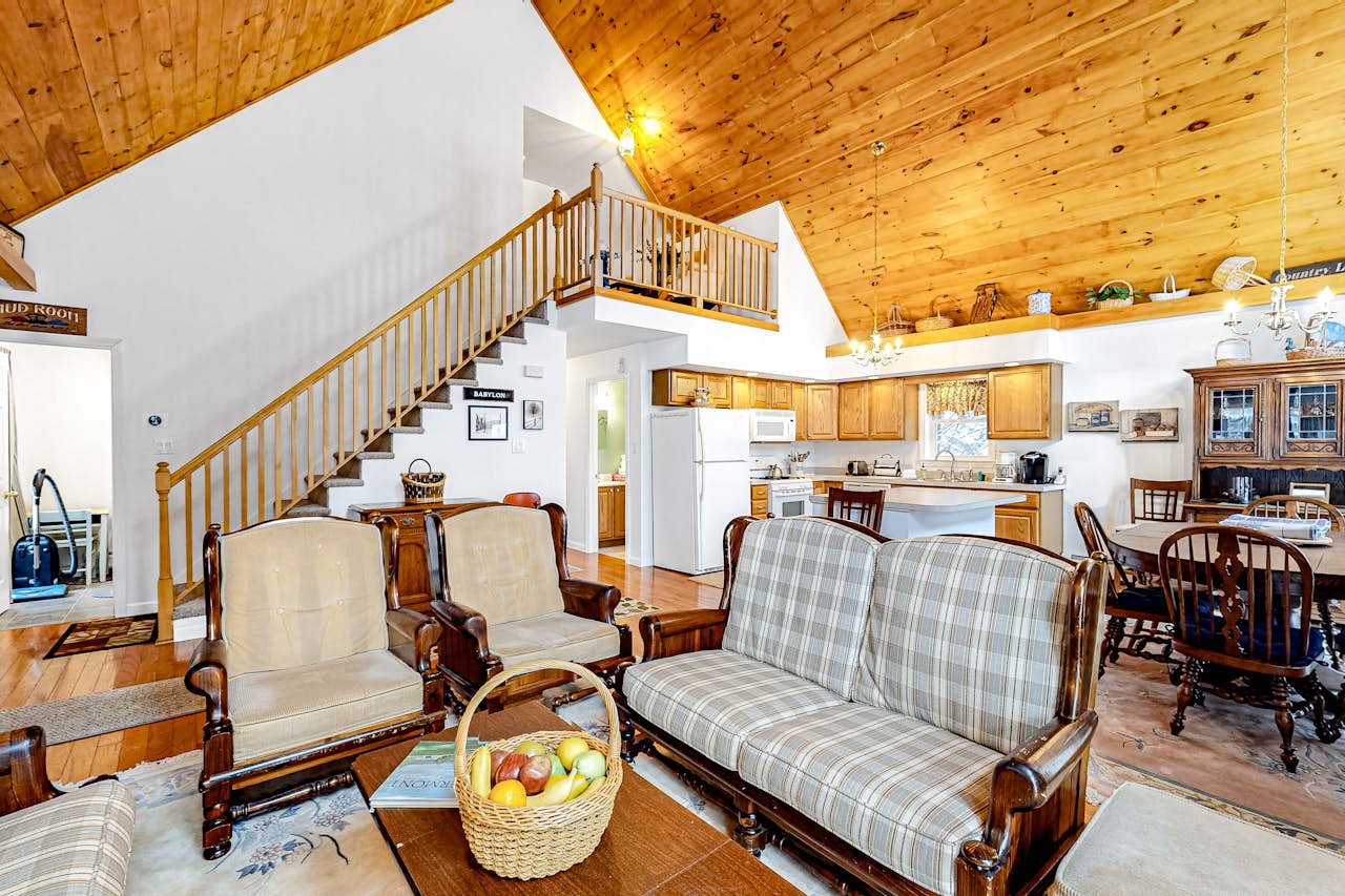 Ludlow Hideout 3 BD Ludlow, VT Vacation Rental Vacasa