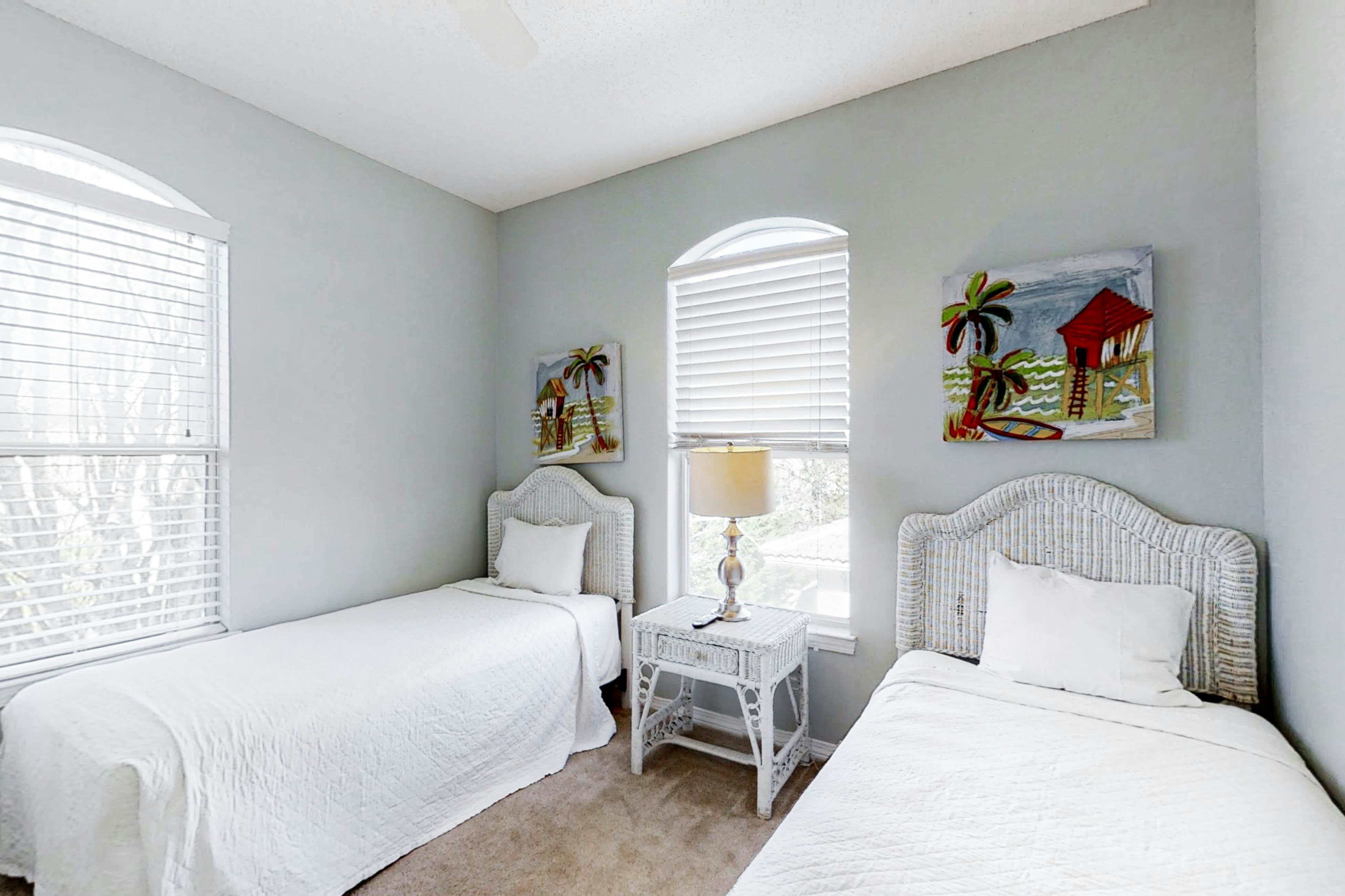 Emerald Shores Beach Peach 3 BD Miramar Beach, FL Vacation Rental