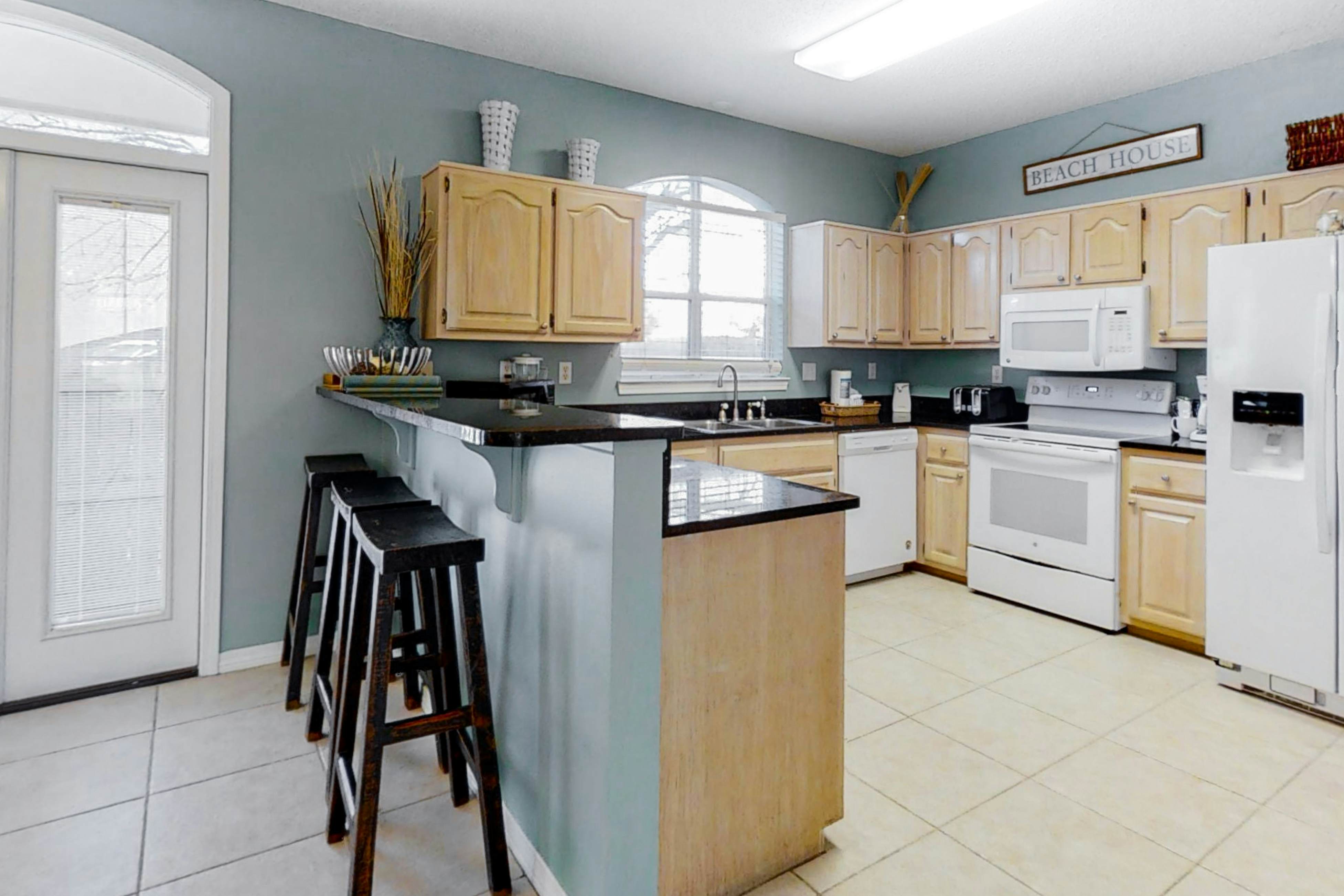 Emerald Shores Beach Peach 3 BD Miramar Beach, FL Vacation Rental