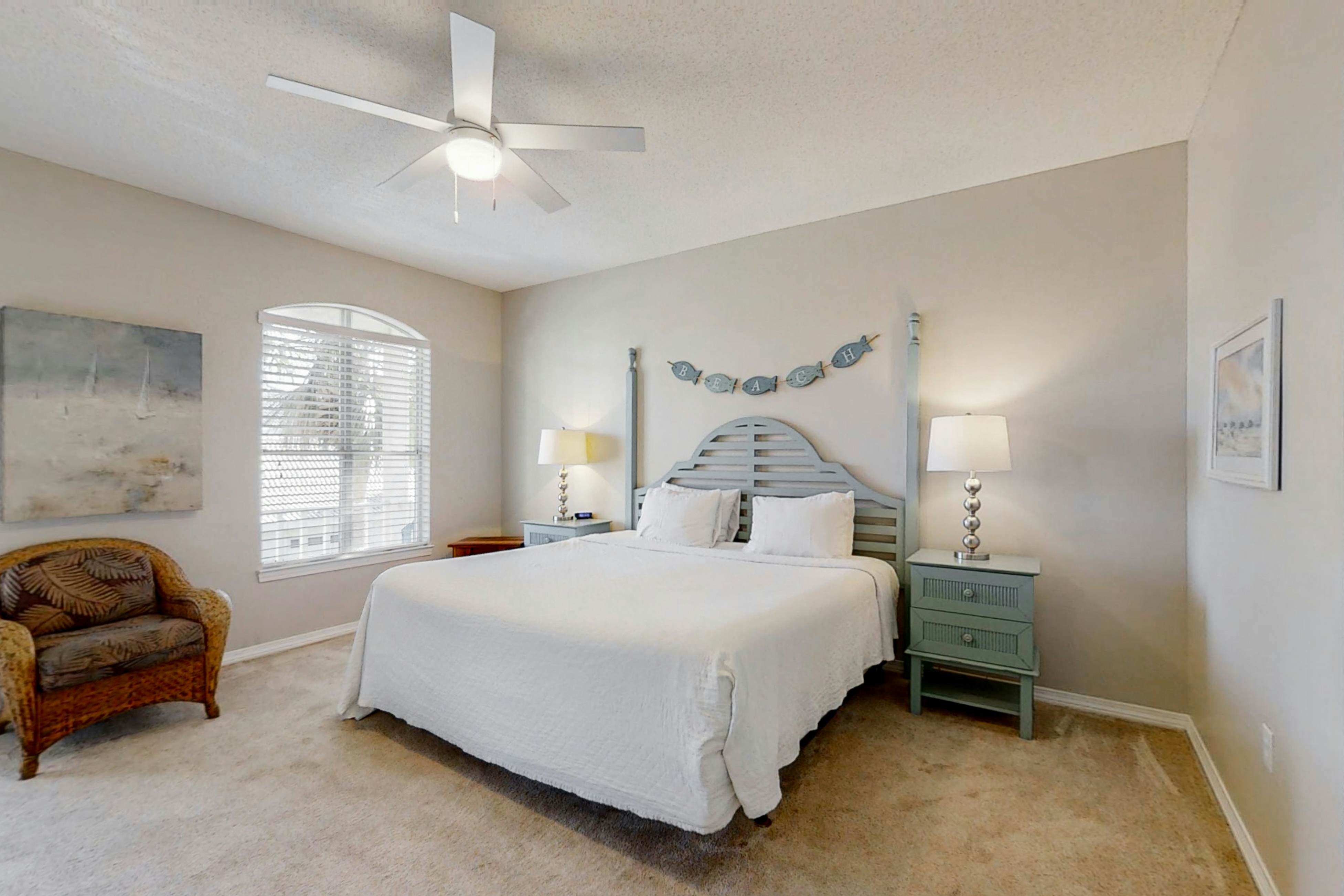 Emerald Shores Beach Peach 3 BD Miramar Beach, FL Vacation Rental