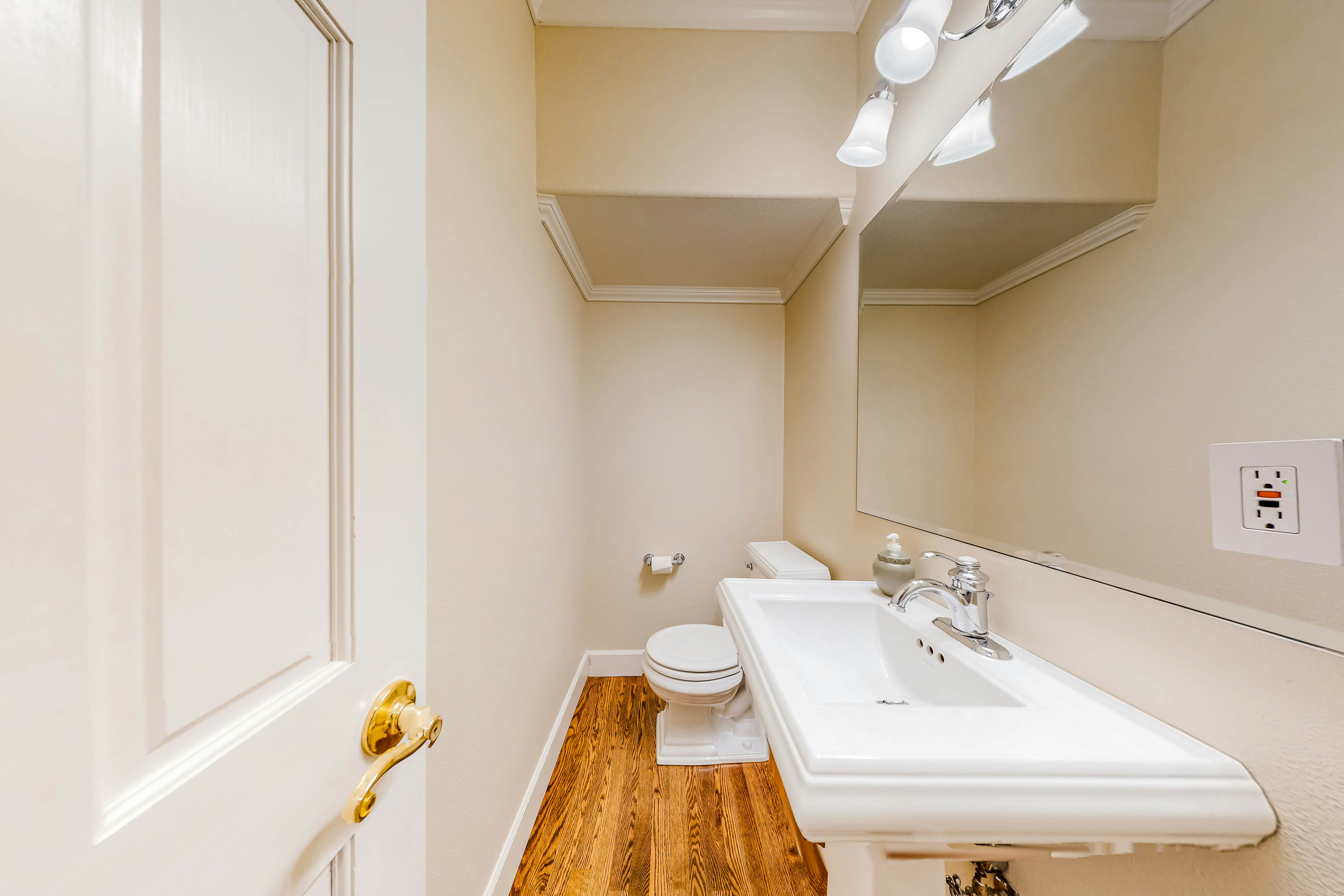 Whiskey Mountain Lookout