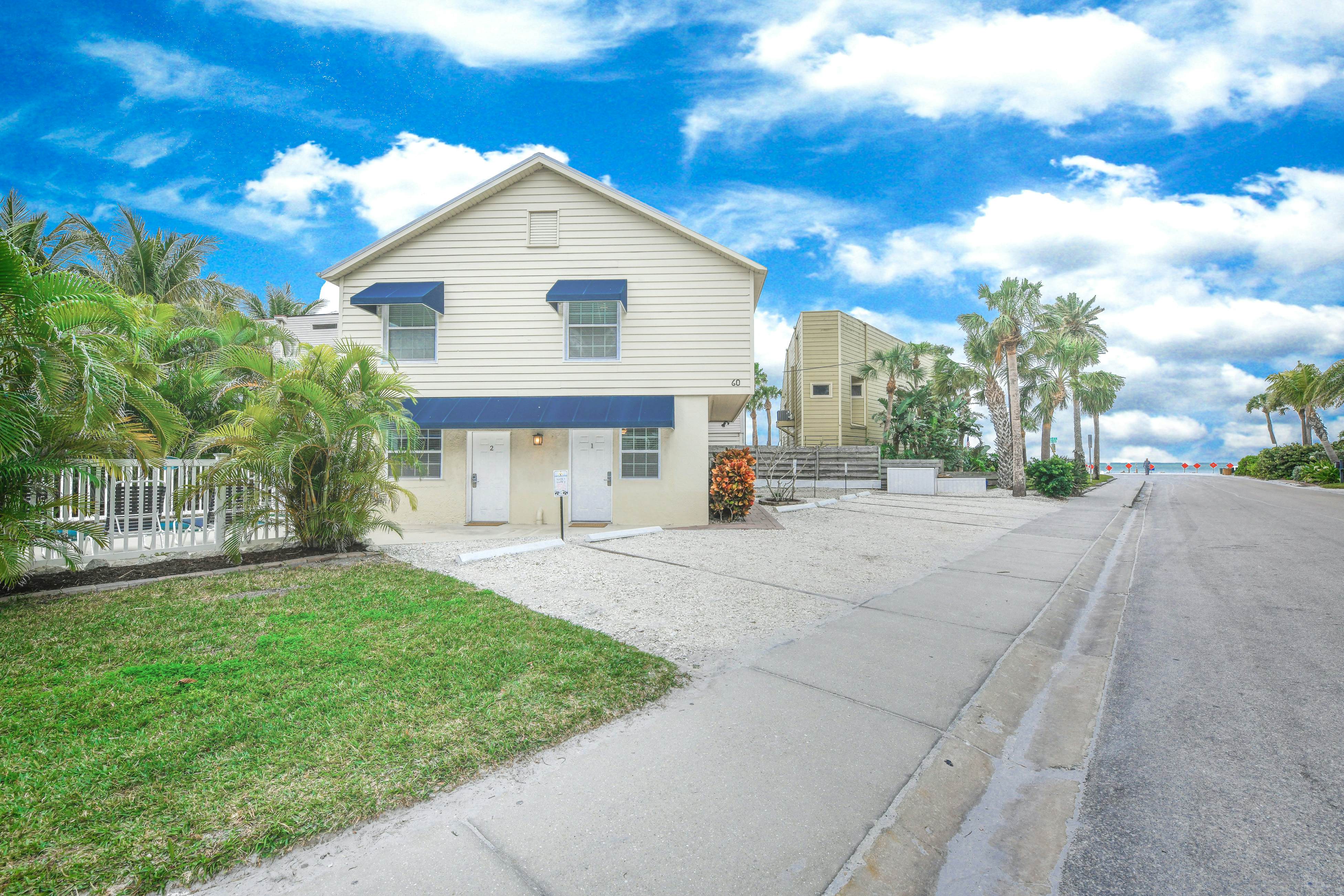 Parrot Beach Cottages Suite 4 1 BD Siesta Key, FL Vacation Rental