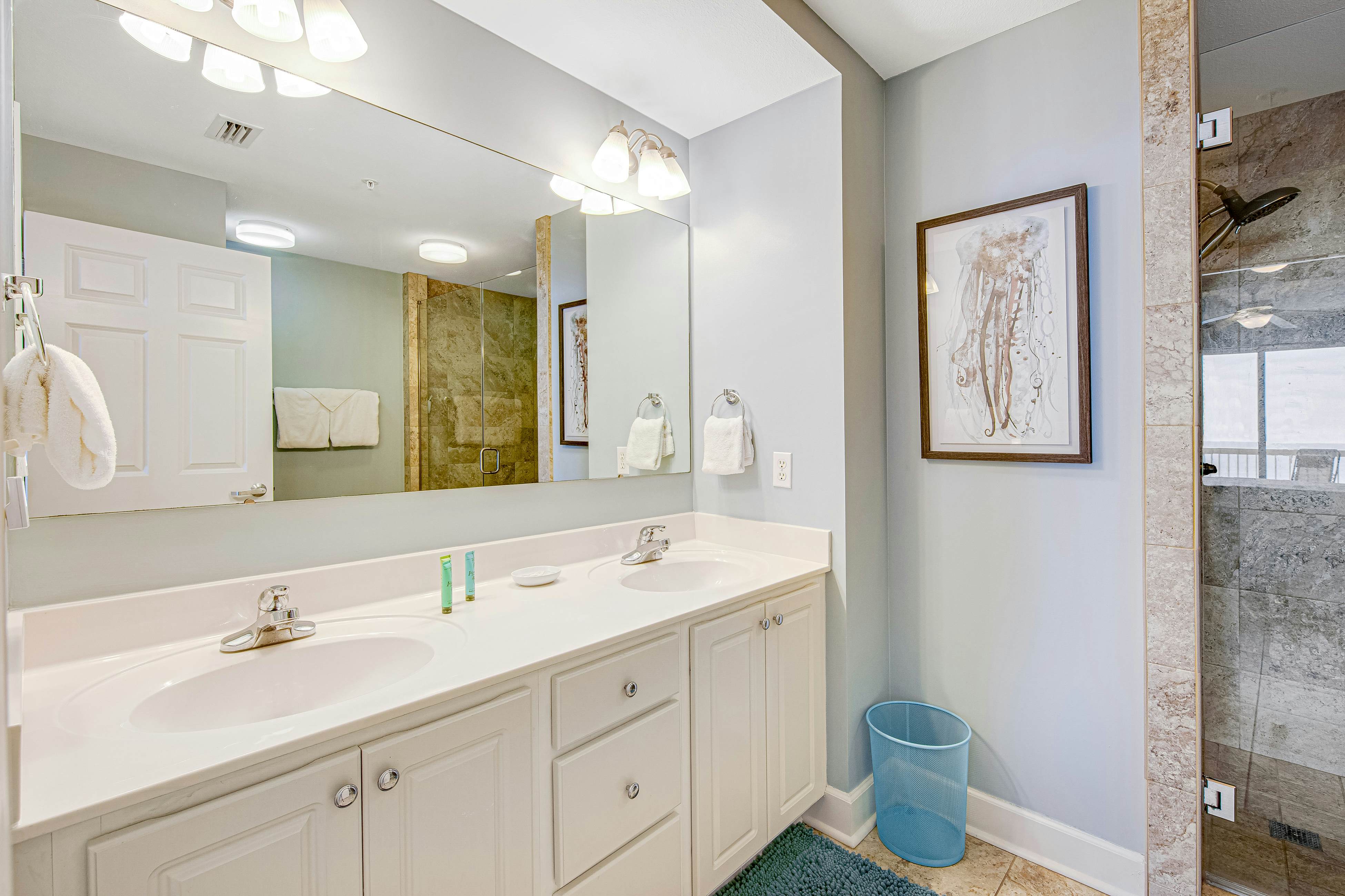 Sunrise Beach 2304 - Beachfront Condo