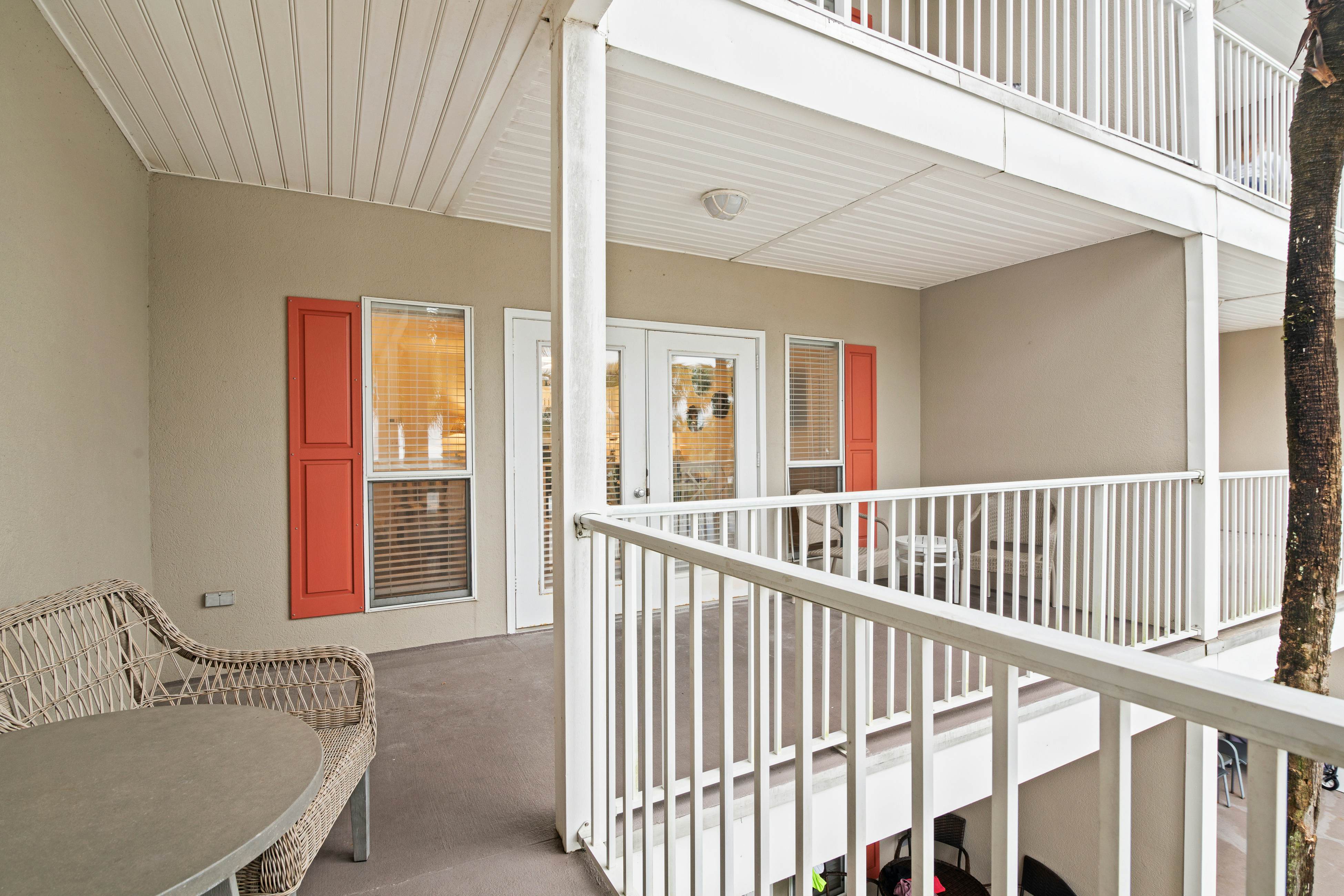 Gulf Place Caribbean 211