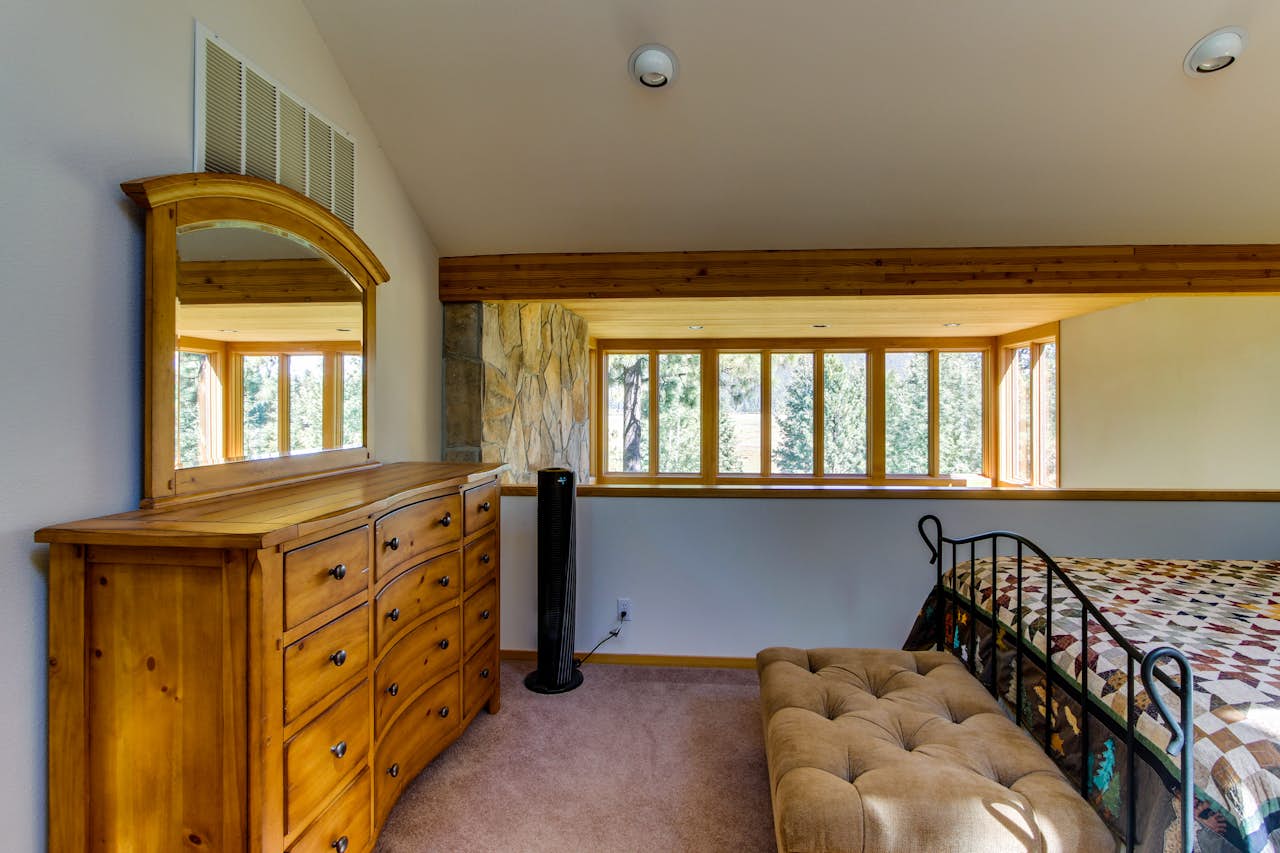 Hilltop Getaway 3 BD Vacation Rental in Black Butte Ranch, OR Vacasa