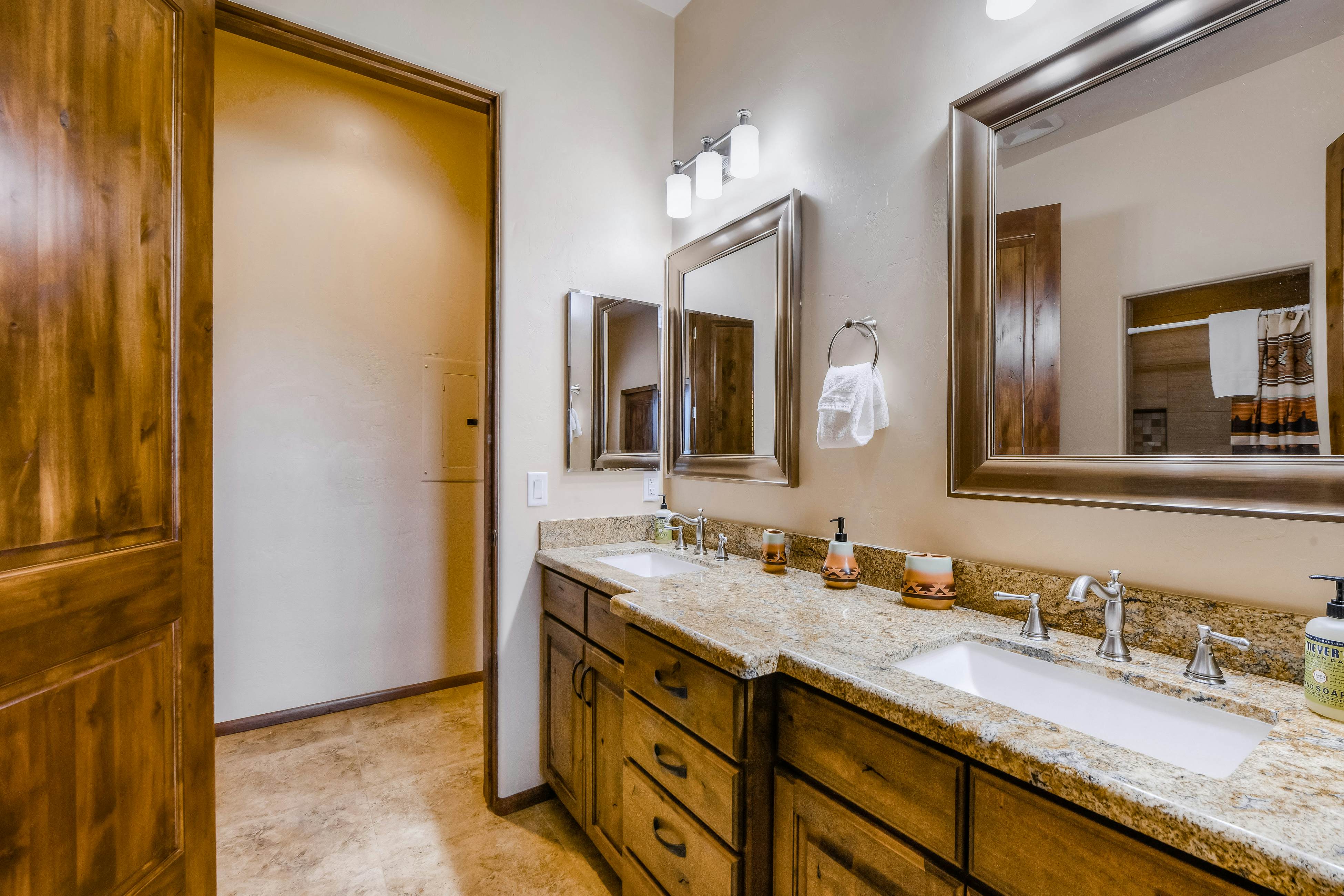 Coyote Crossing Resort