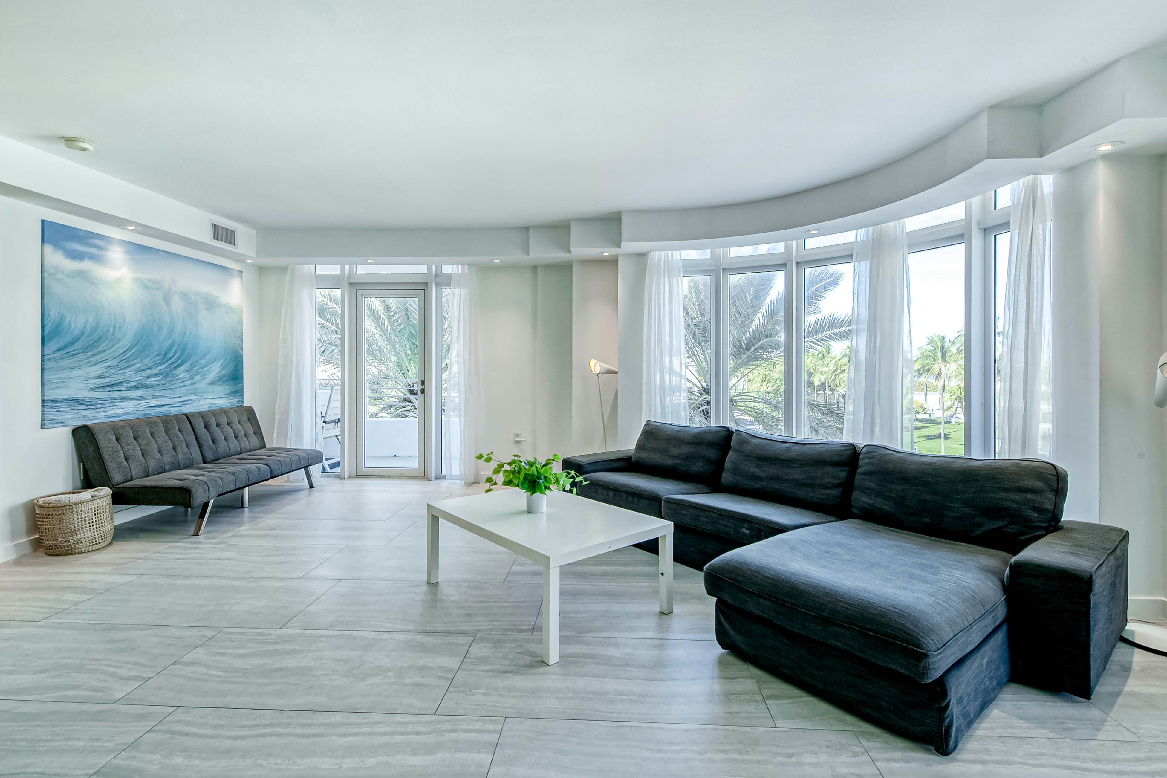 Modern Ocean Drive Condo in the Heart of Sobe