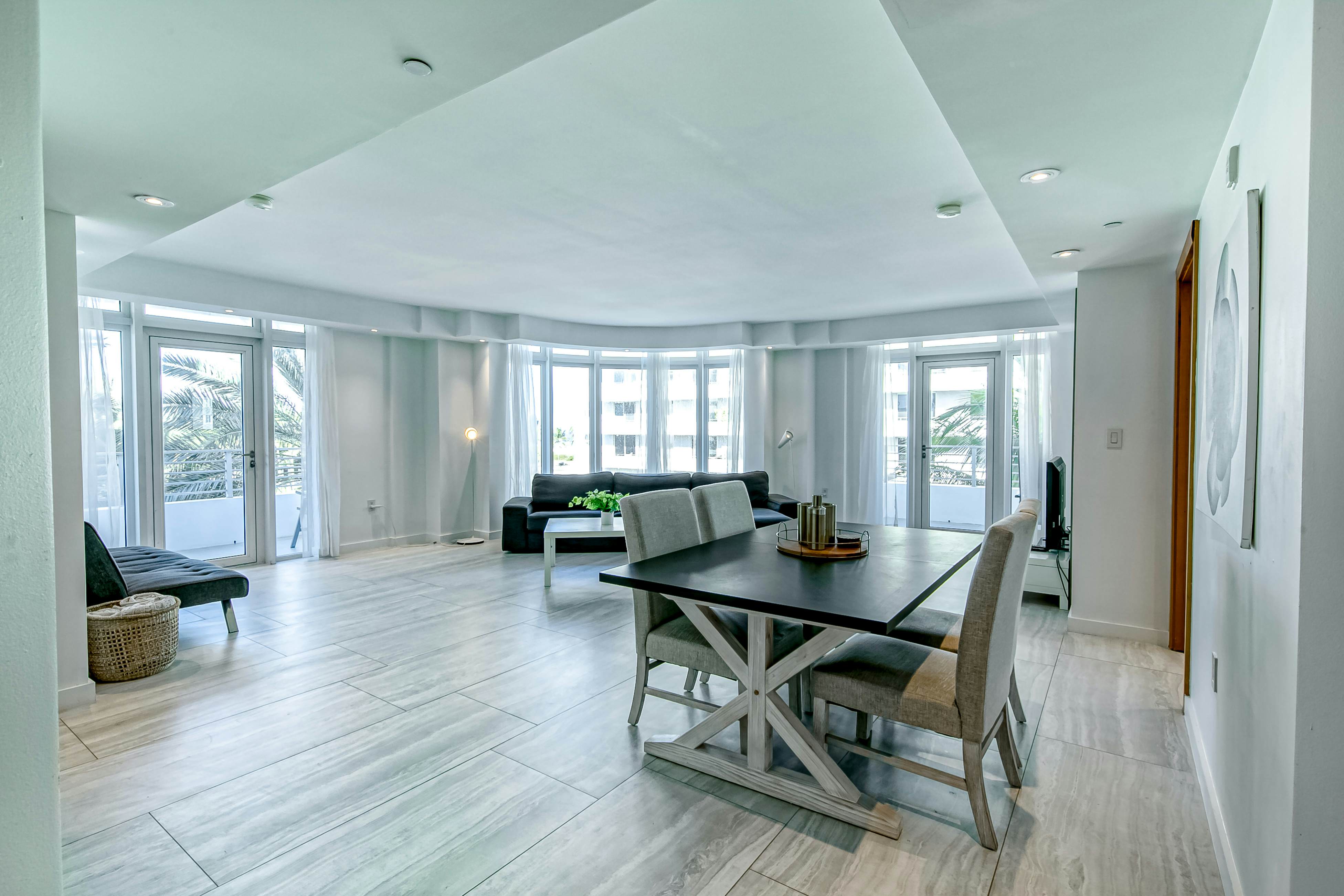 Modern Ocean Drive Condo in the Heart of Sobe