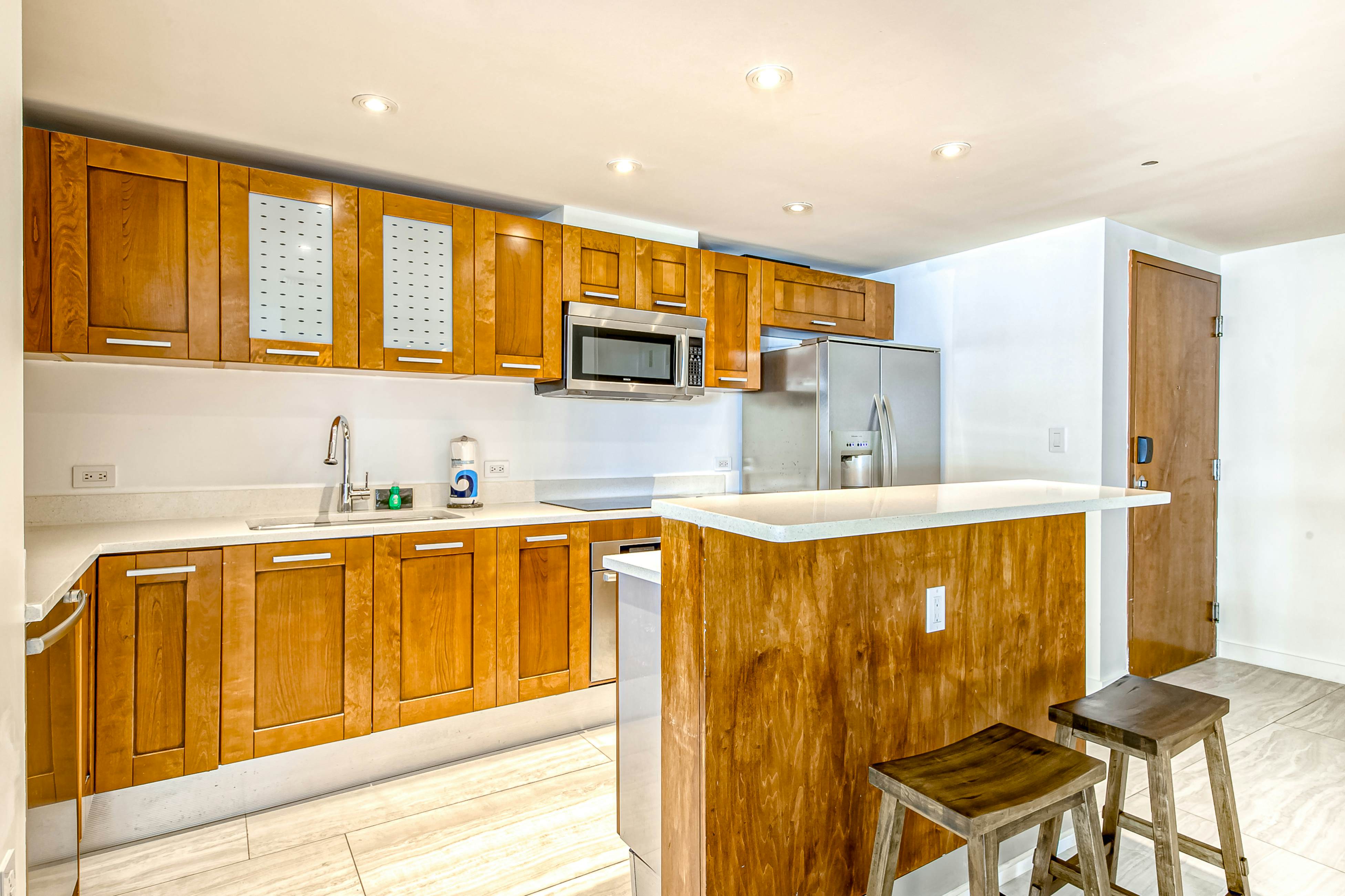 Modern Ocean Drive Condo in the Heart of Sobe