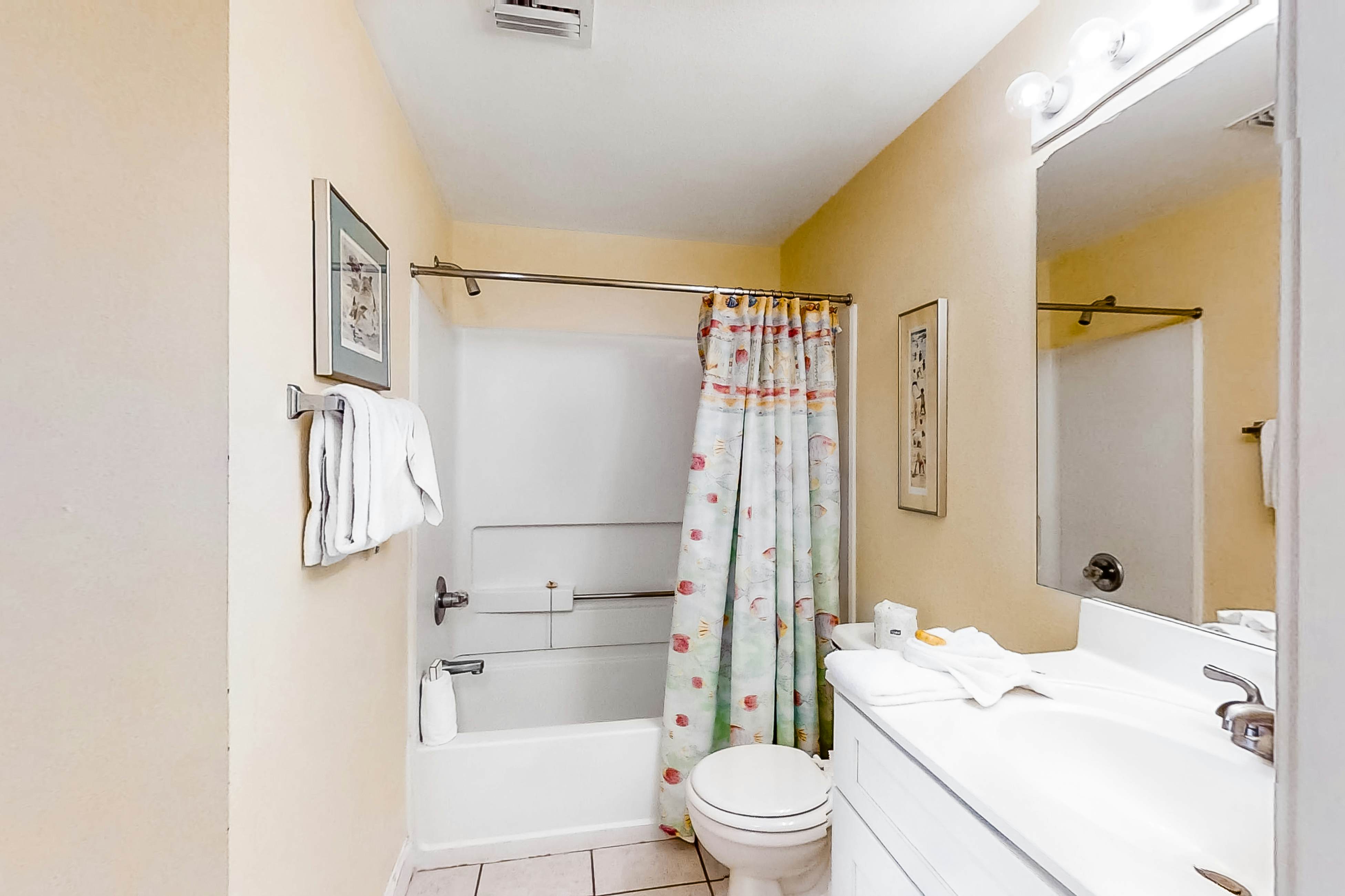 Emerald Towers West 5007