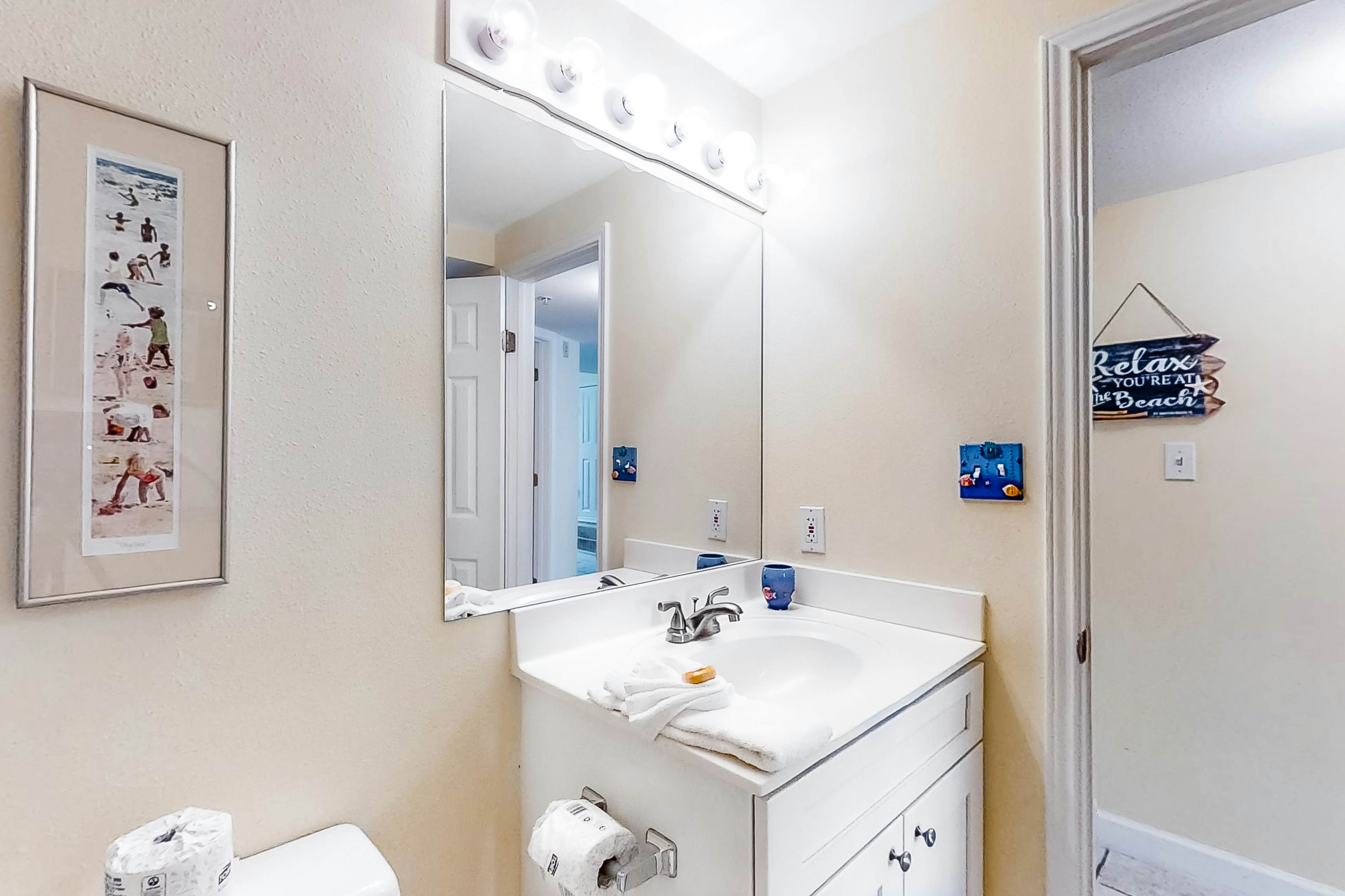 Emerald Towers West 5007