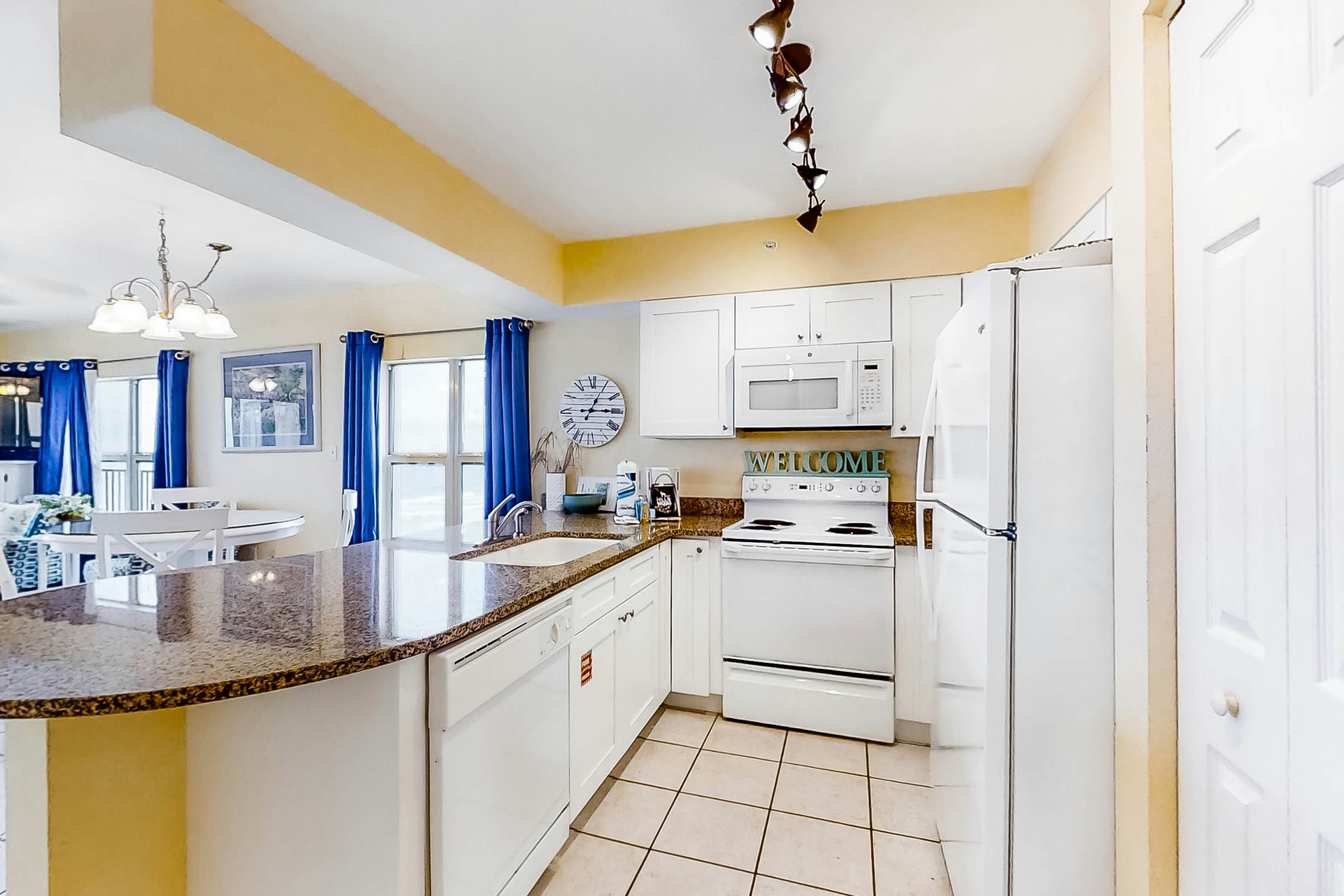 Emerald Towers West 5007