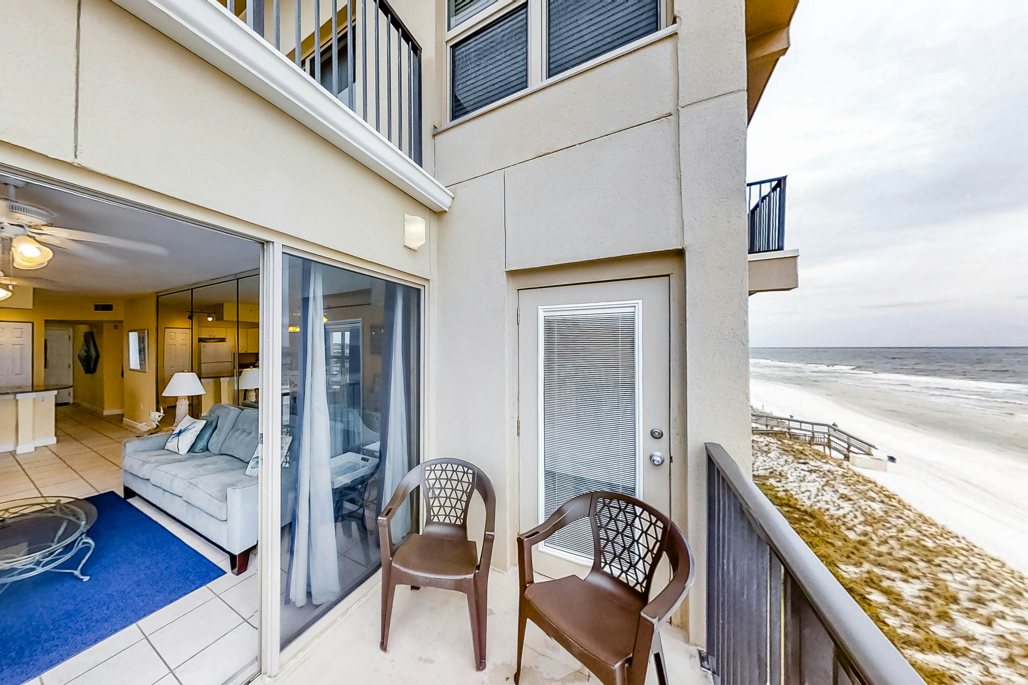 Emerald Towers West 5007