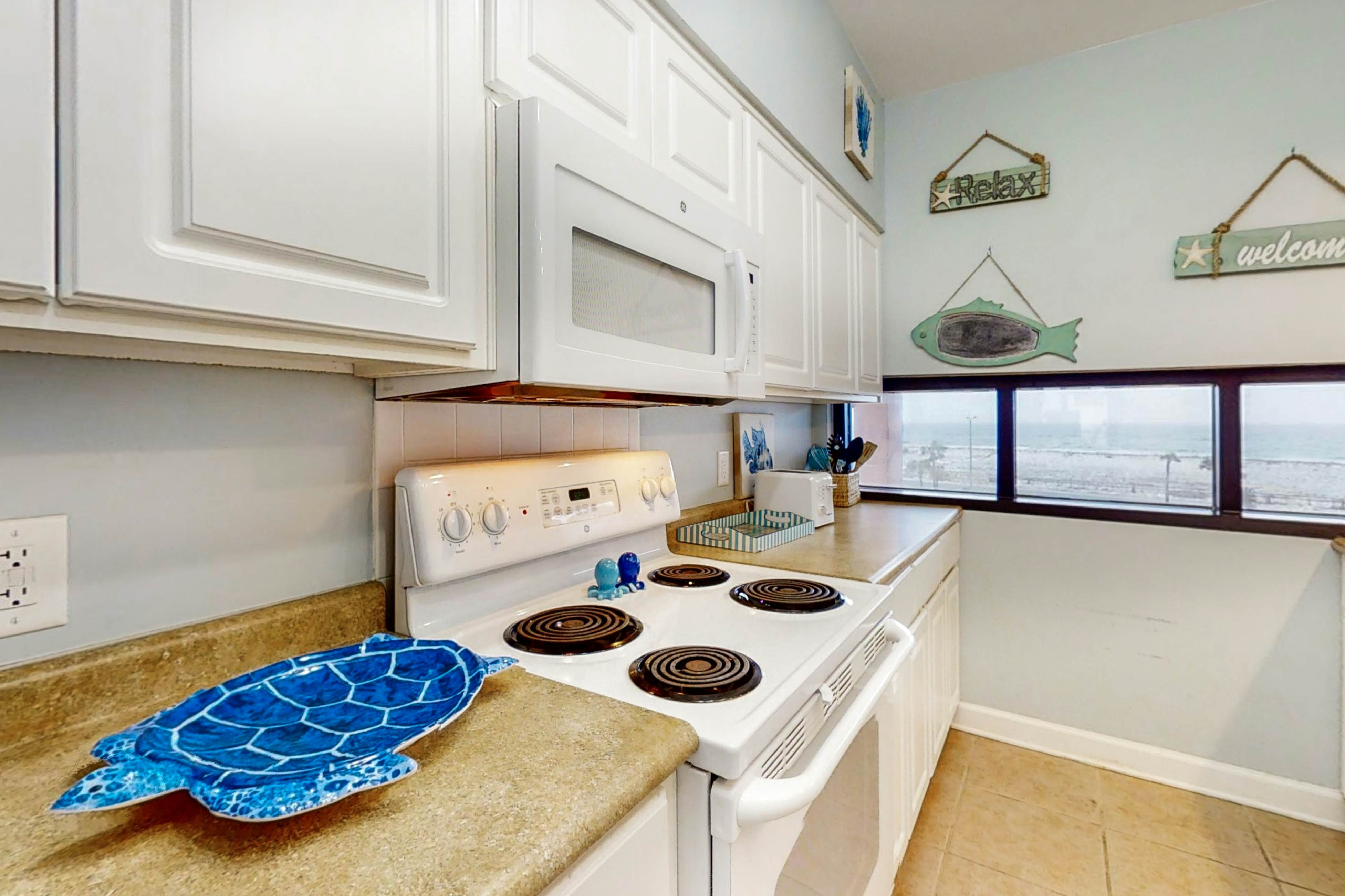 Palm Beach Club 2-228