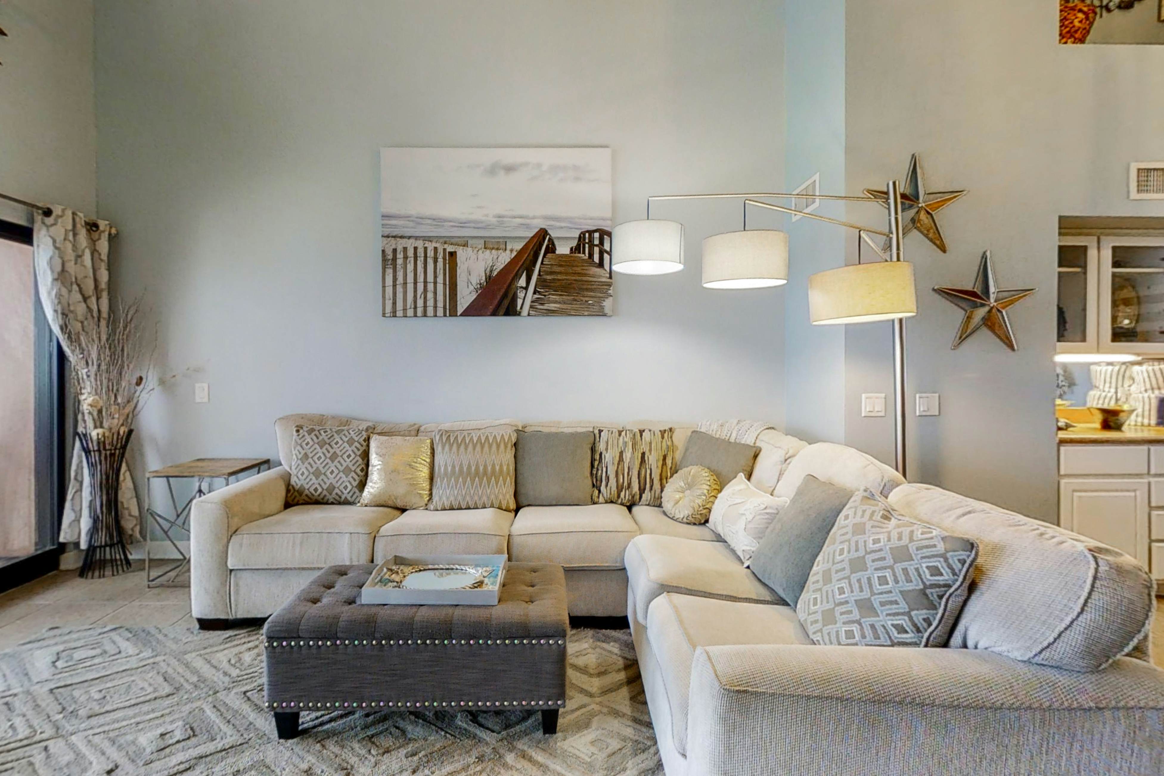 Palm Beach Club 2-228