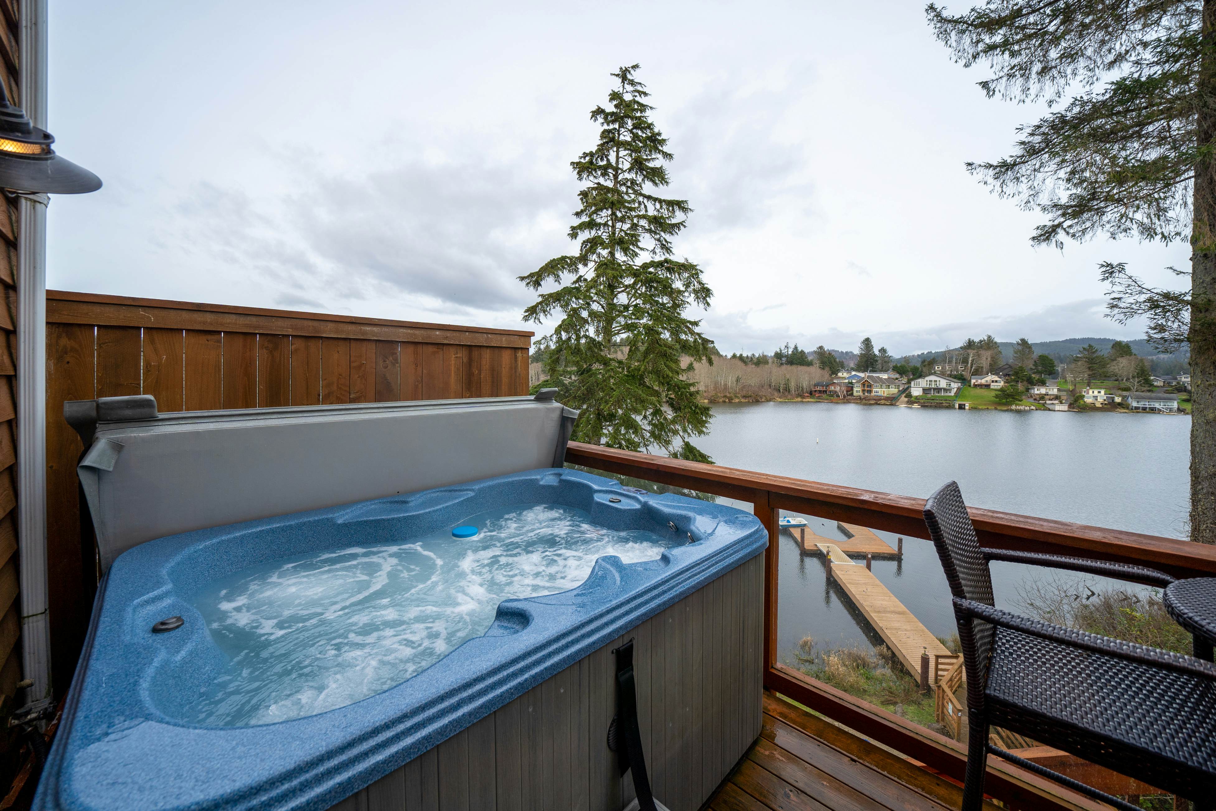 The Retreat on Devils Lake 3 BD Lincoln City, OR Vacation Rental Vacasa