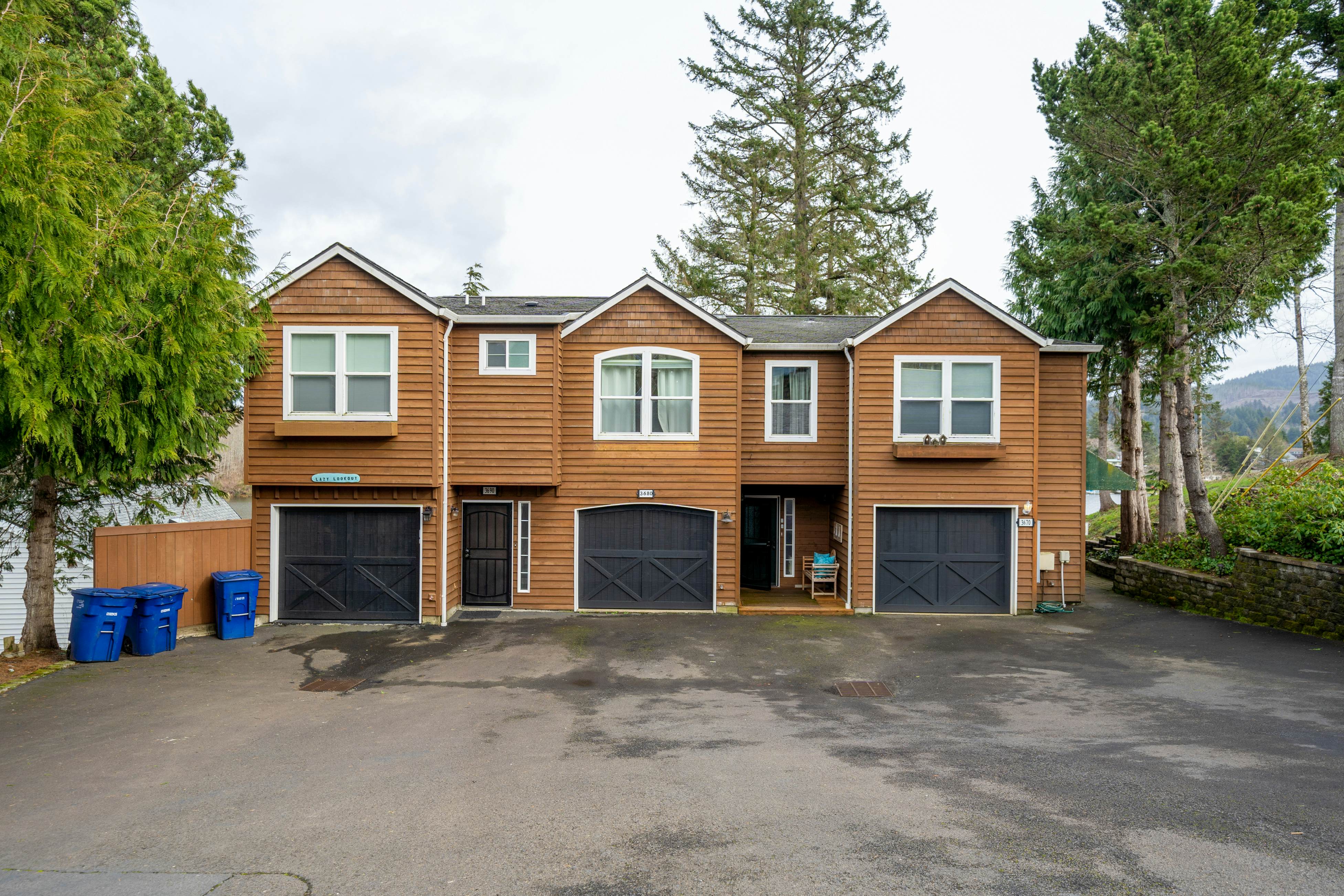 The Retreat on Devils Lake 3 BD Lincoln City, OR Vacation Rental Vacasa