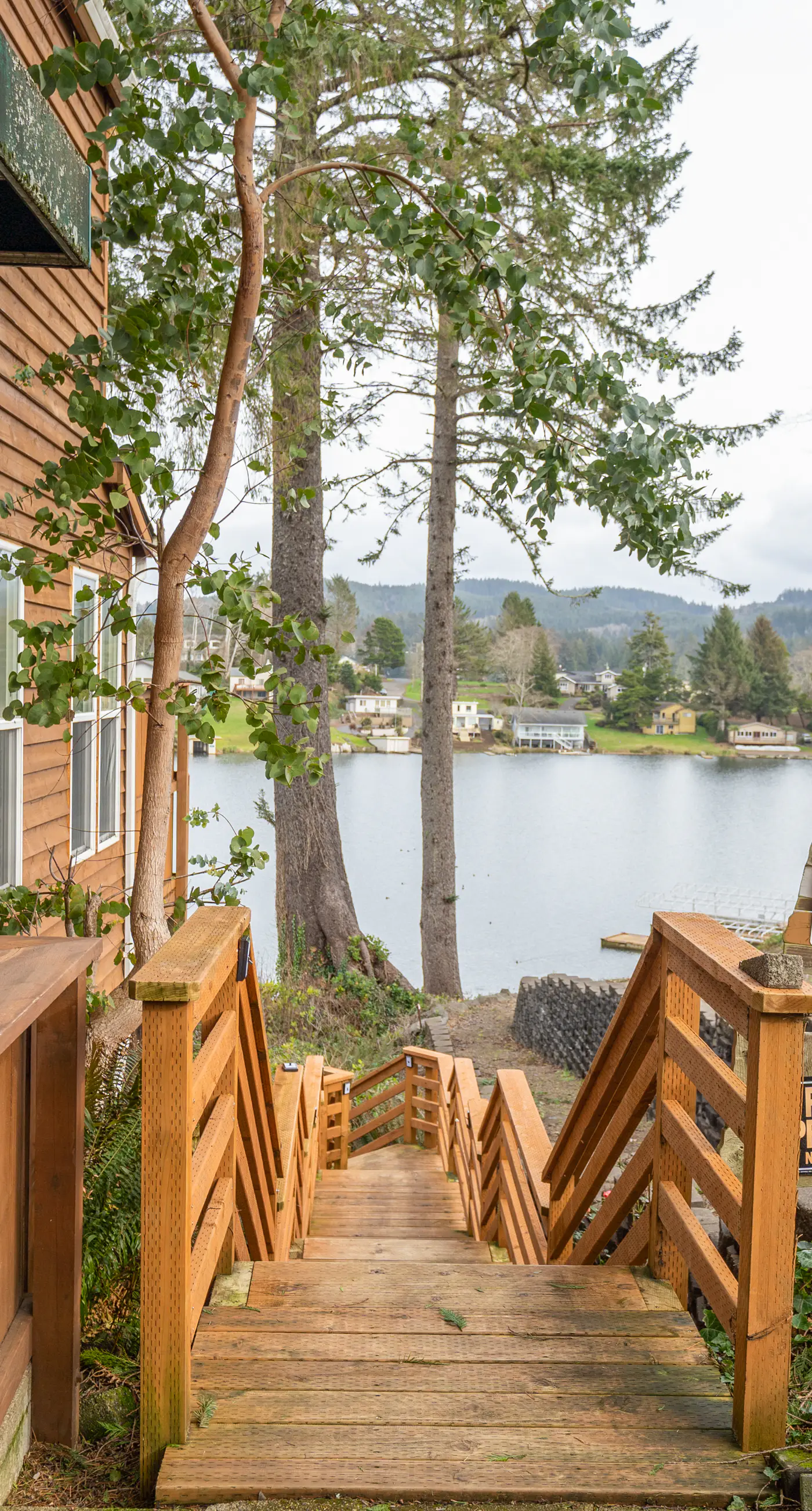 The Retreat on Devils Lake 3 BD Lincoln City, OR Vacation Rental Vacasa