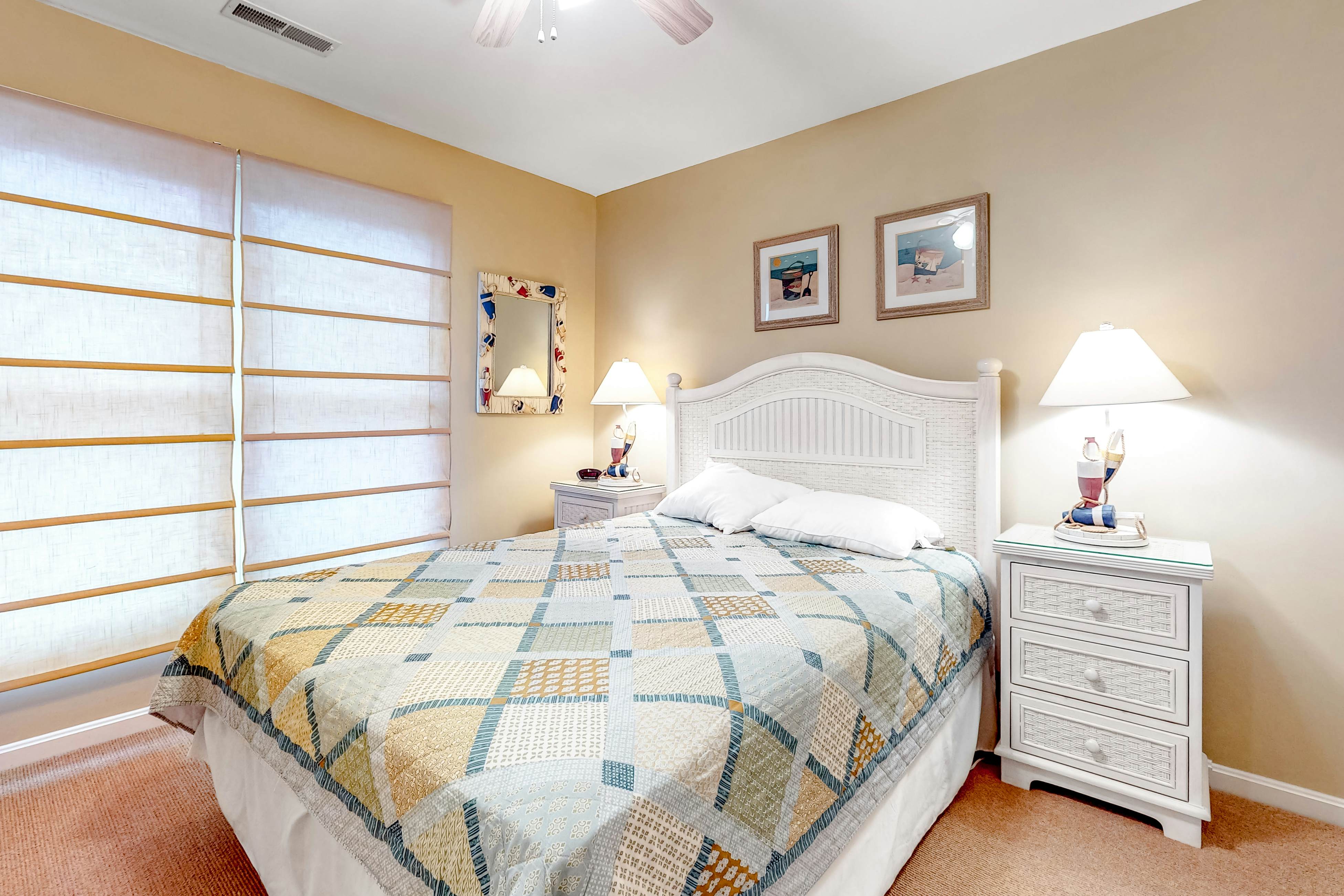 Sea Colony - 55037 Pine Lake Dr