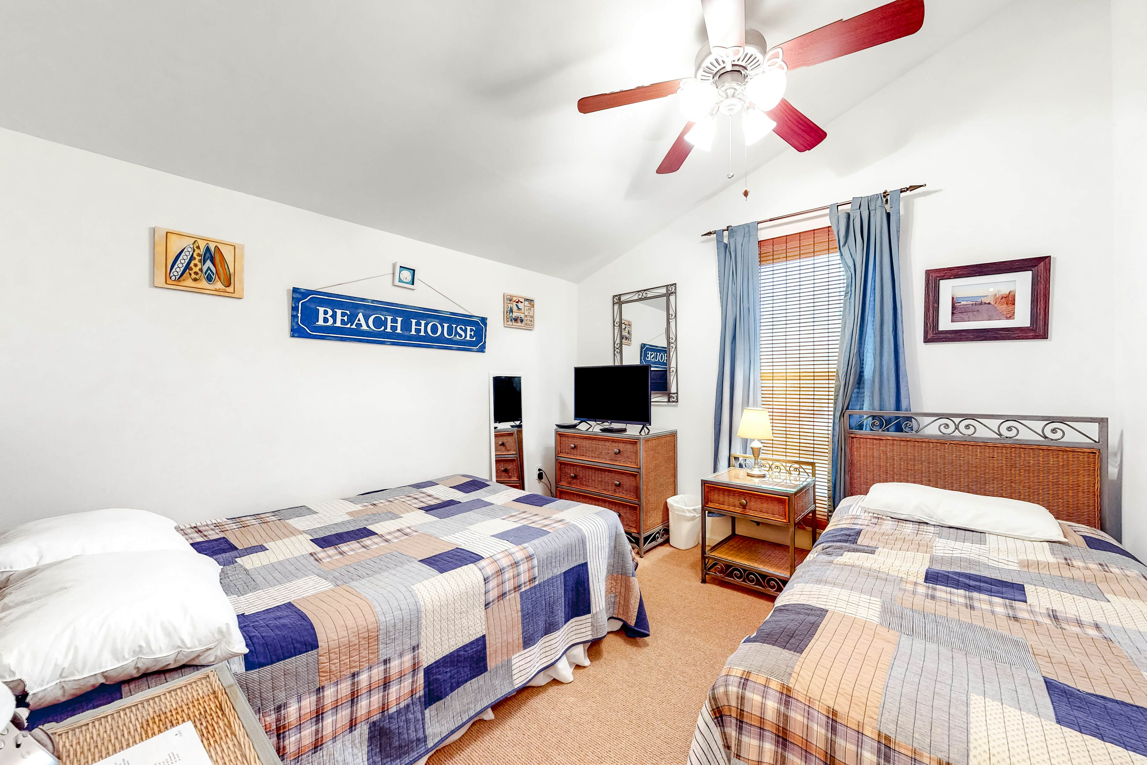 Sea Colony - 55037 Pine Lake Dr