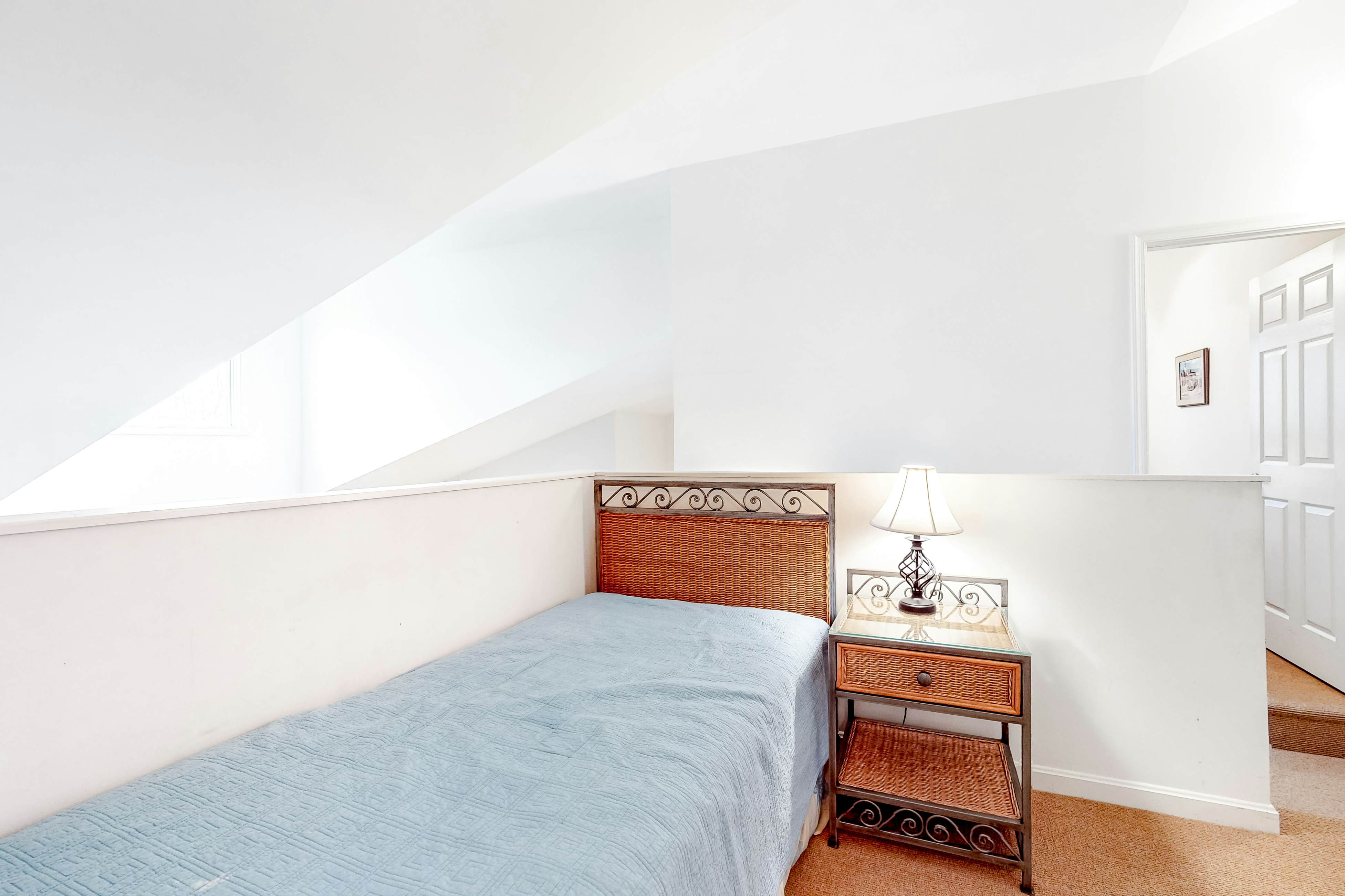 Sea Colony - 55037 Pine Lake Dr