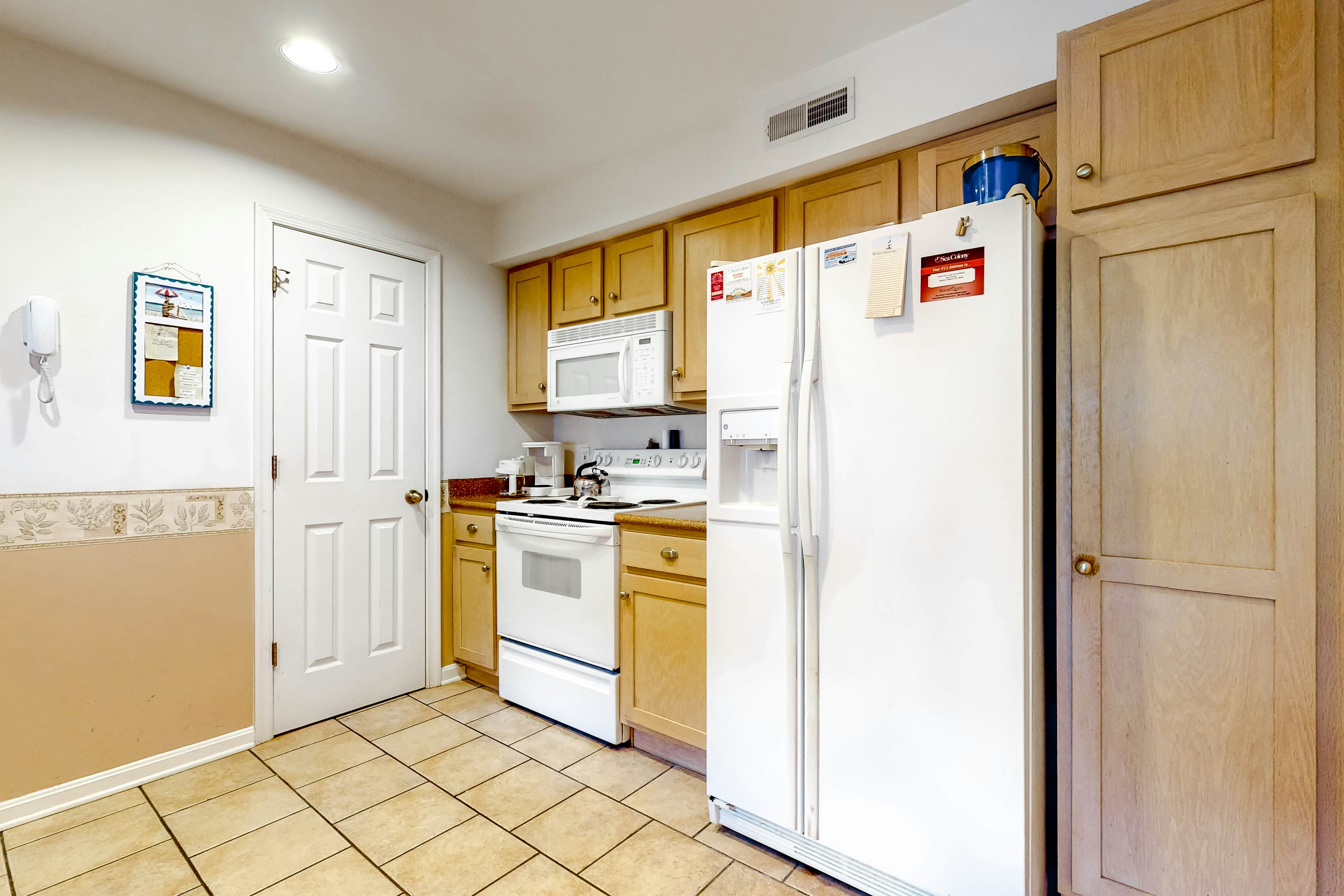 Sea Colony - 55037 Pine Lake Dr