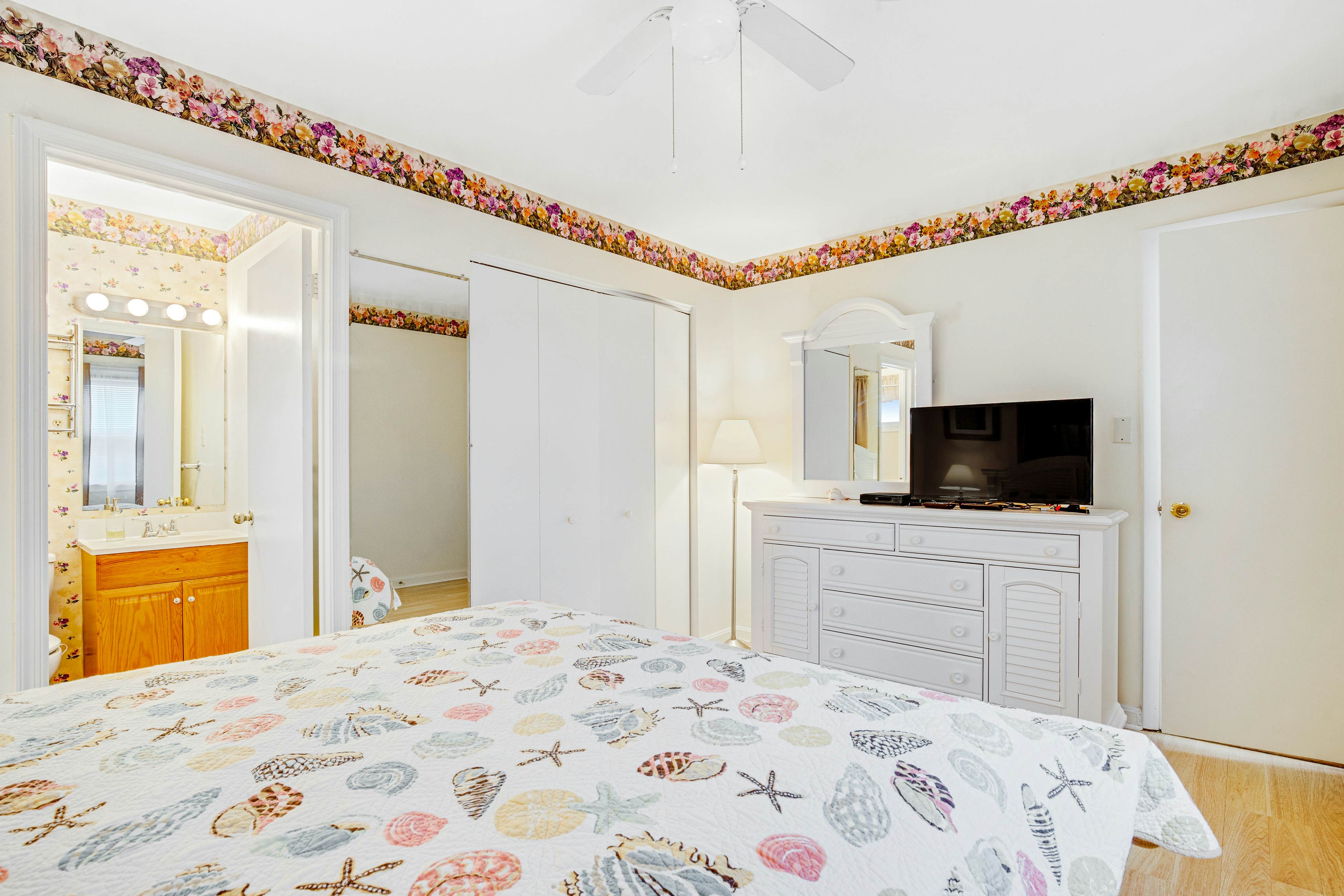 Town of Fenwick Island 37534 Lighthouse Rd 202 2 BD Fenwick