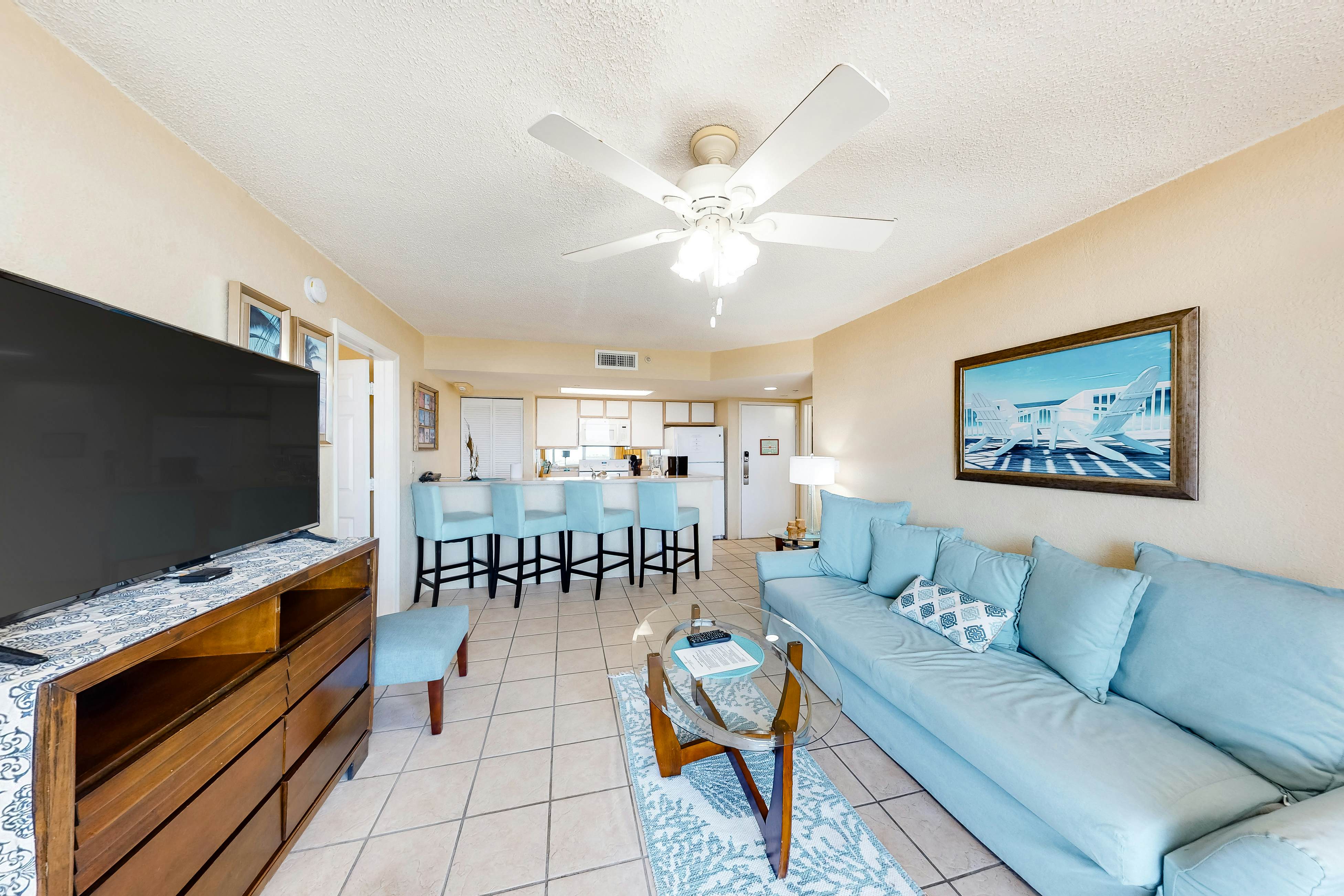 Sunrise Suites - Panama Suite 310