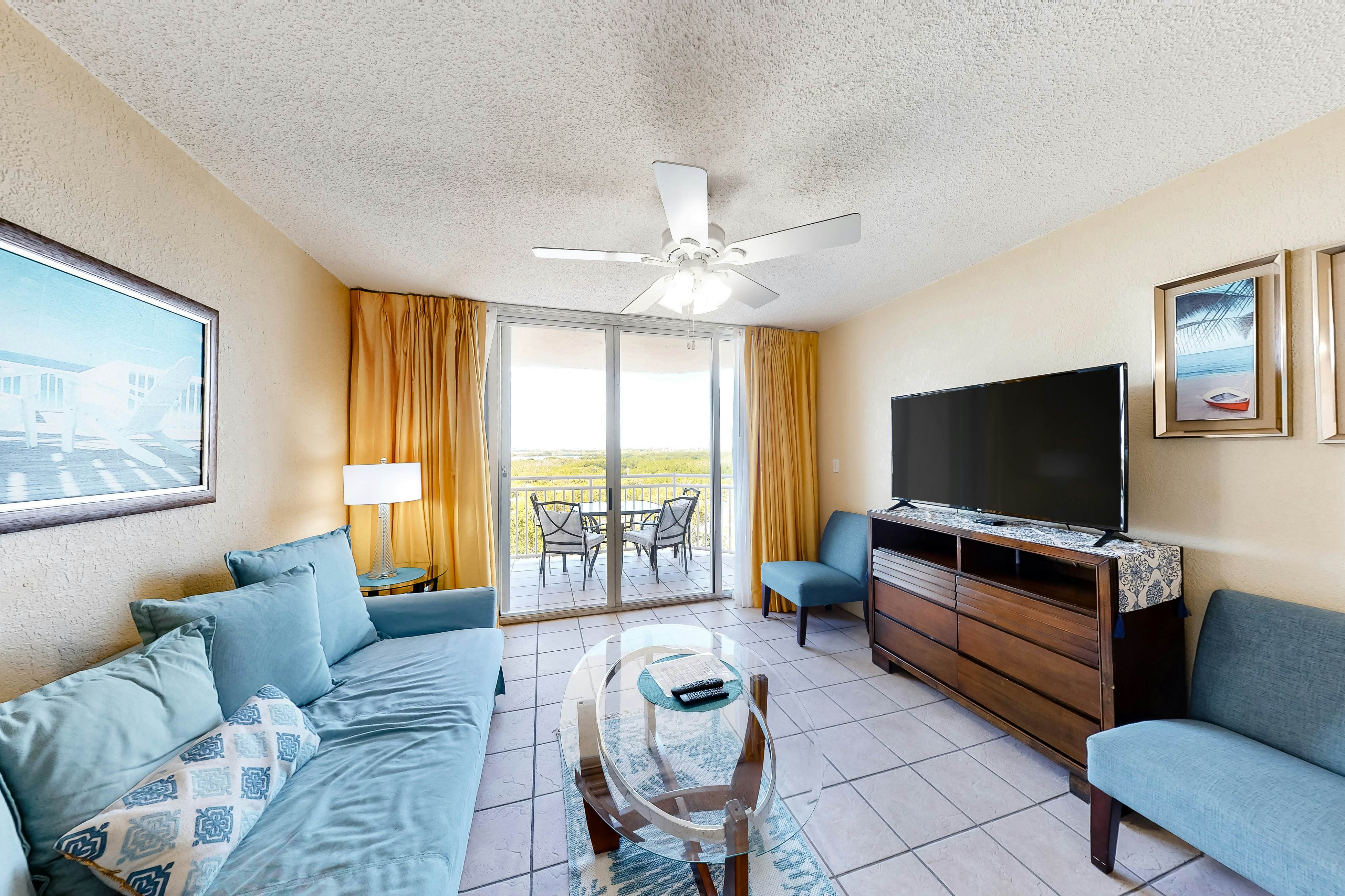 Sunrise Suites - Panama Suite 310