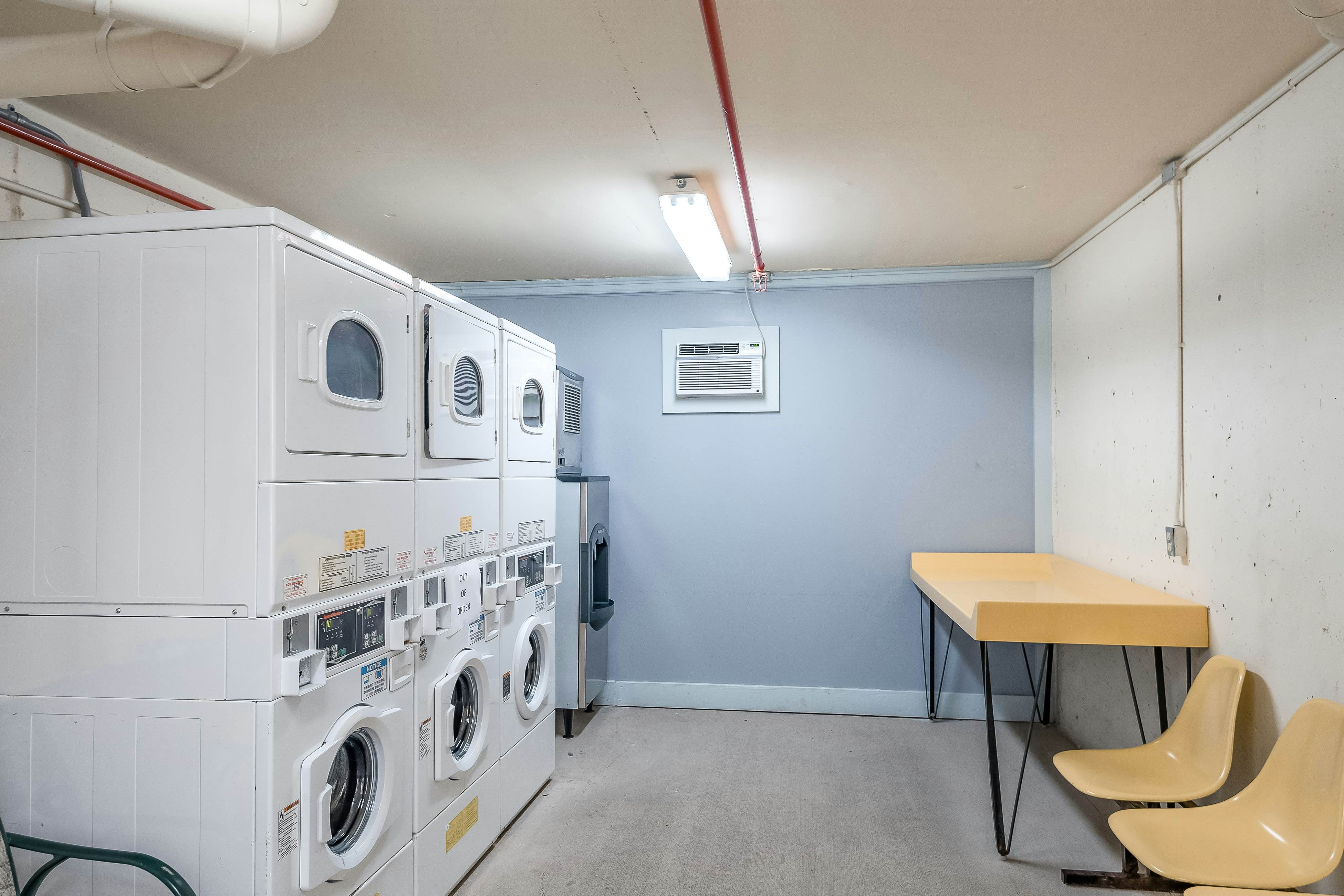 Sunrise Suites - Panama Suite 310