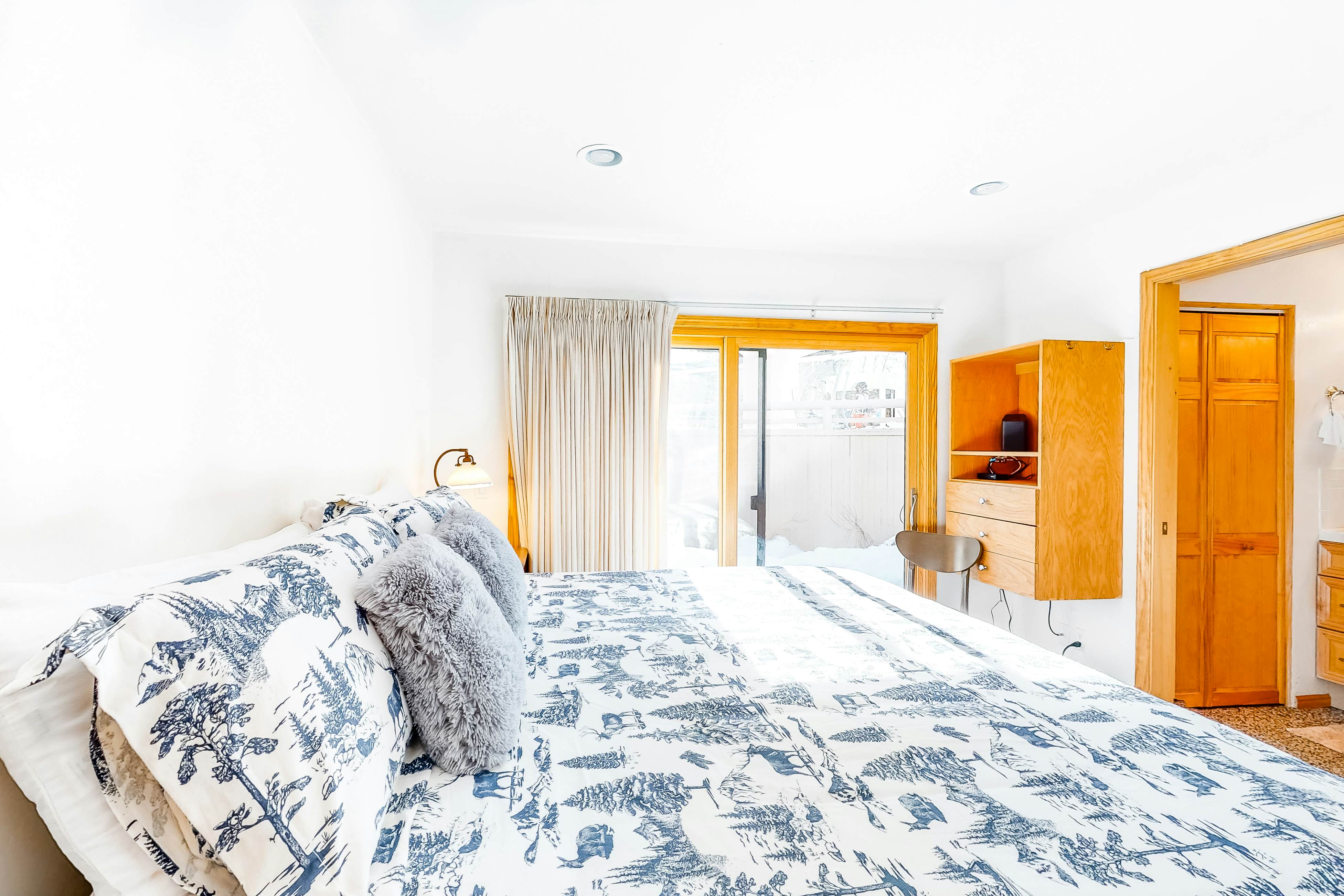 Delightful International Village Getaway