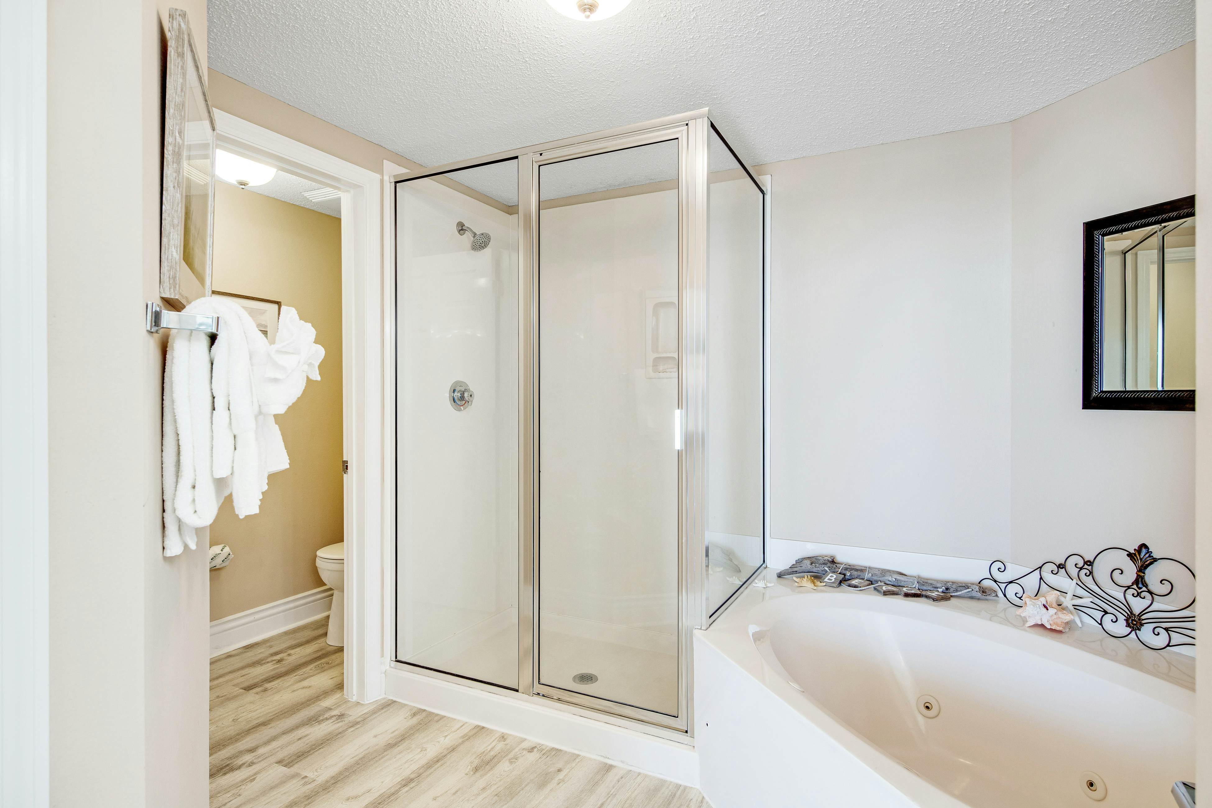 Majestic Beach Resort Tower 1- 1003