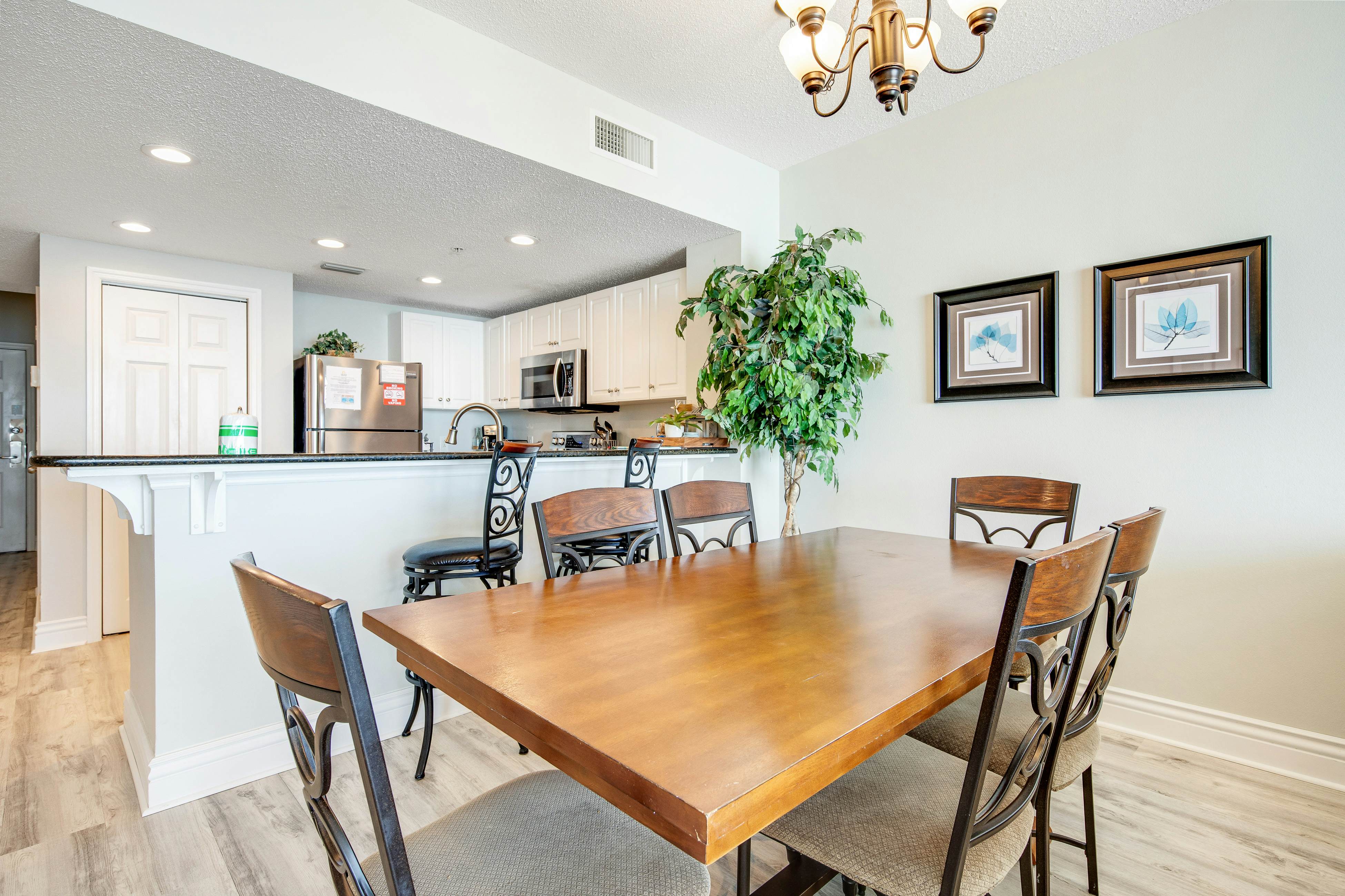 Majestic Beach Resort Tower 1- 1003