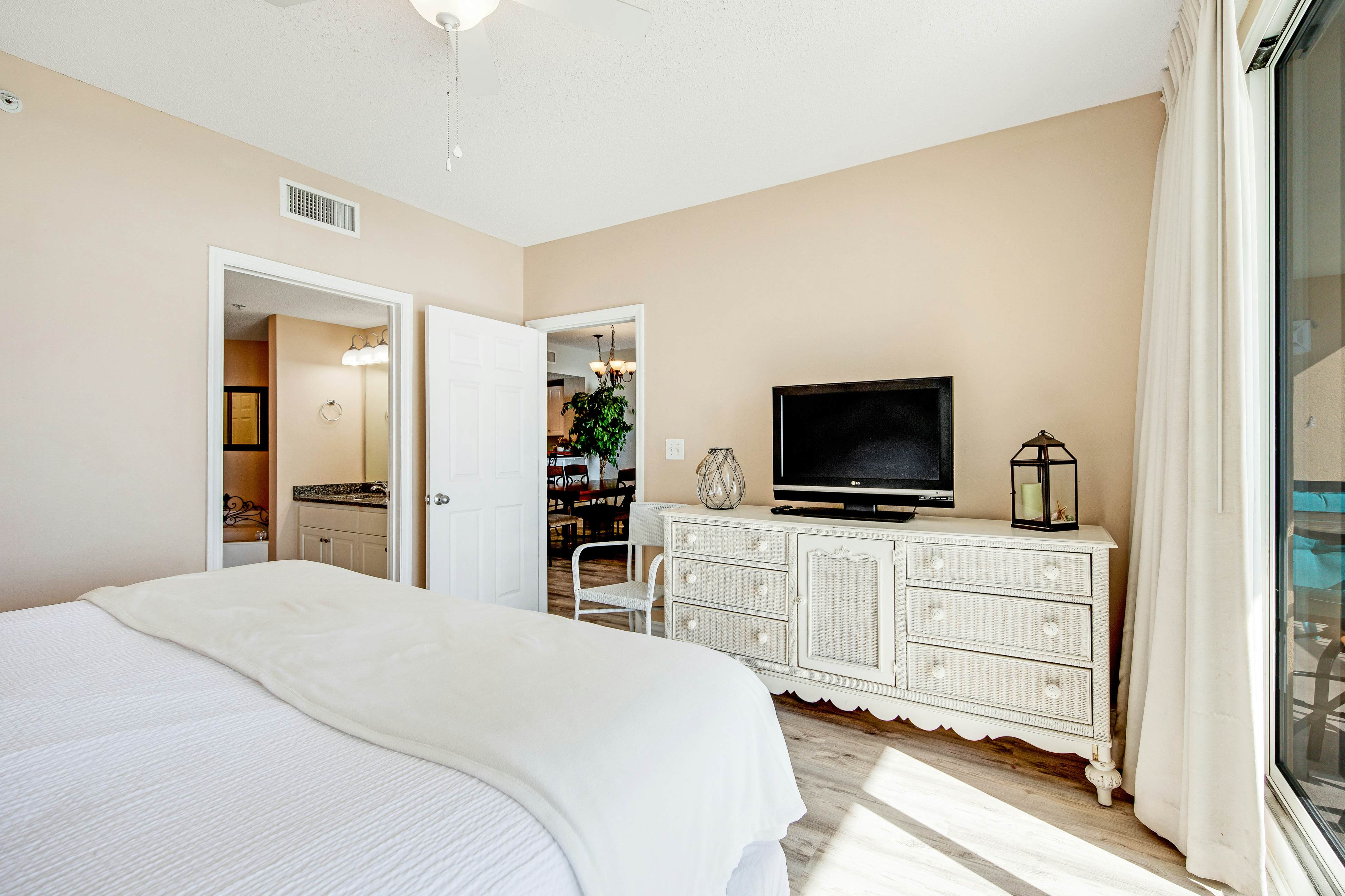 Majestic Beach Resort Tower 1- 1003