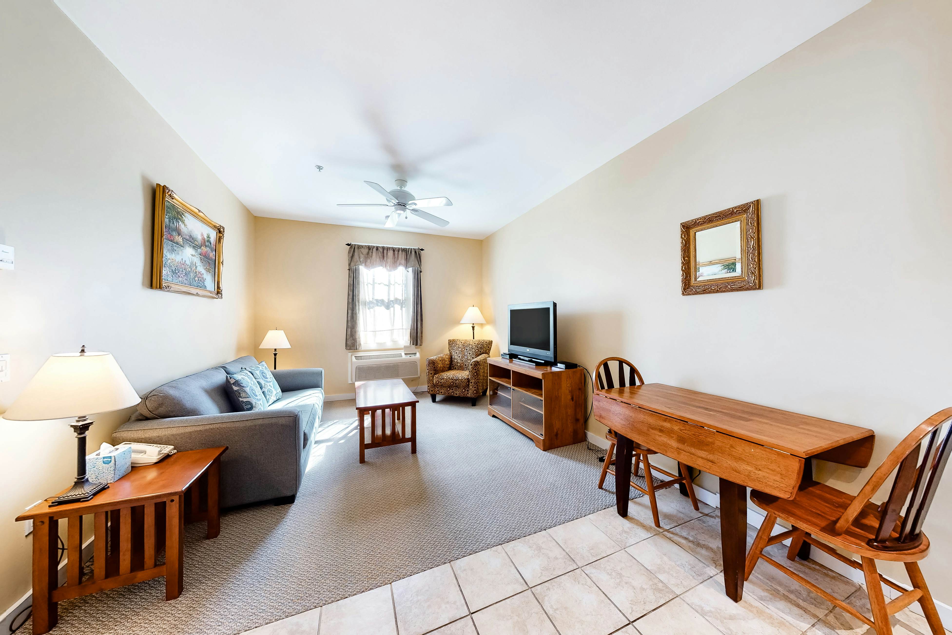 The Colonels Suites Unit 3