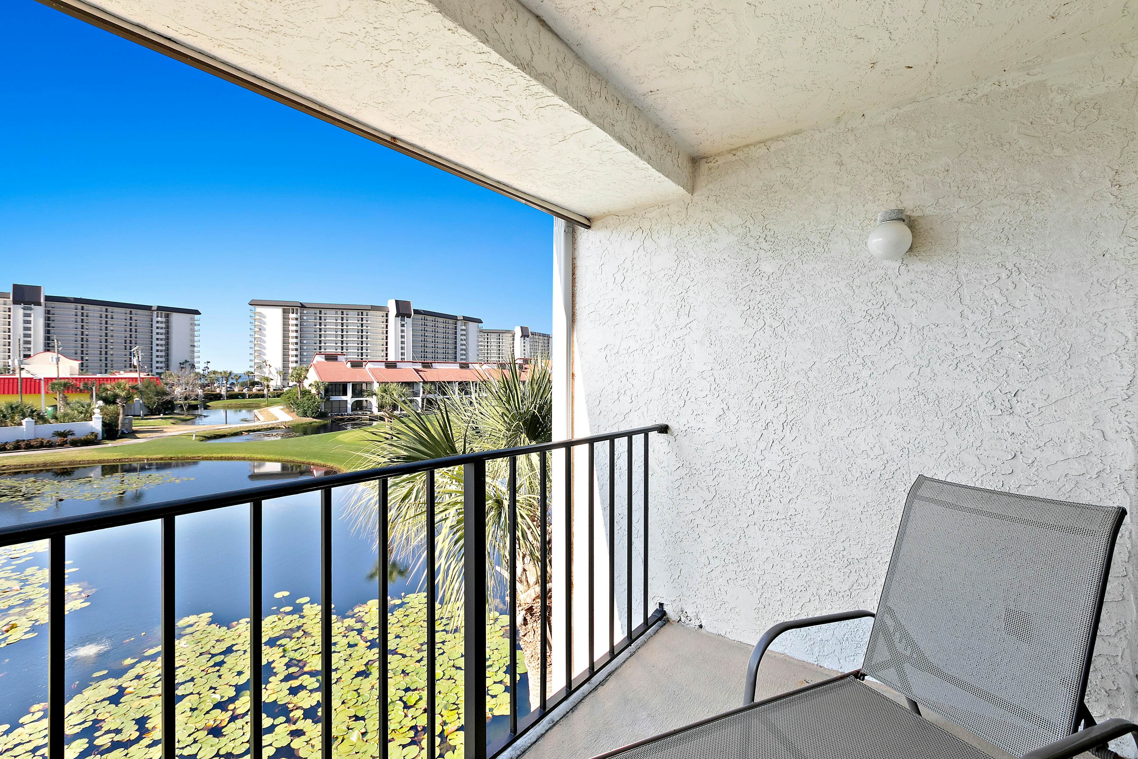 Edgewater Golf Villa #115