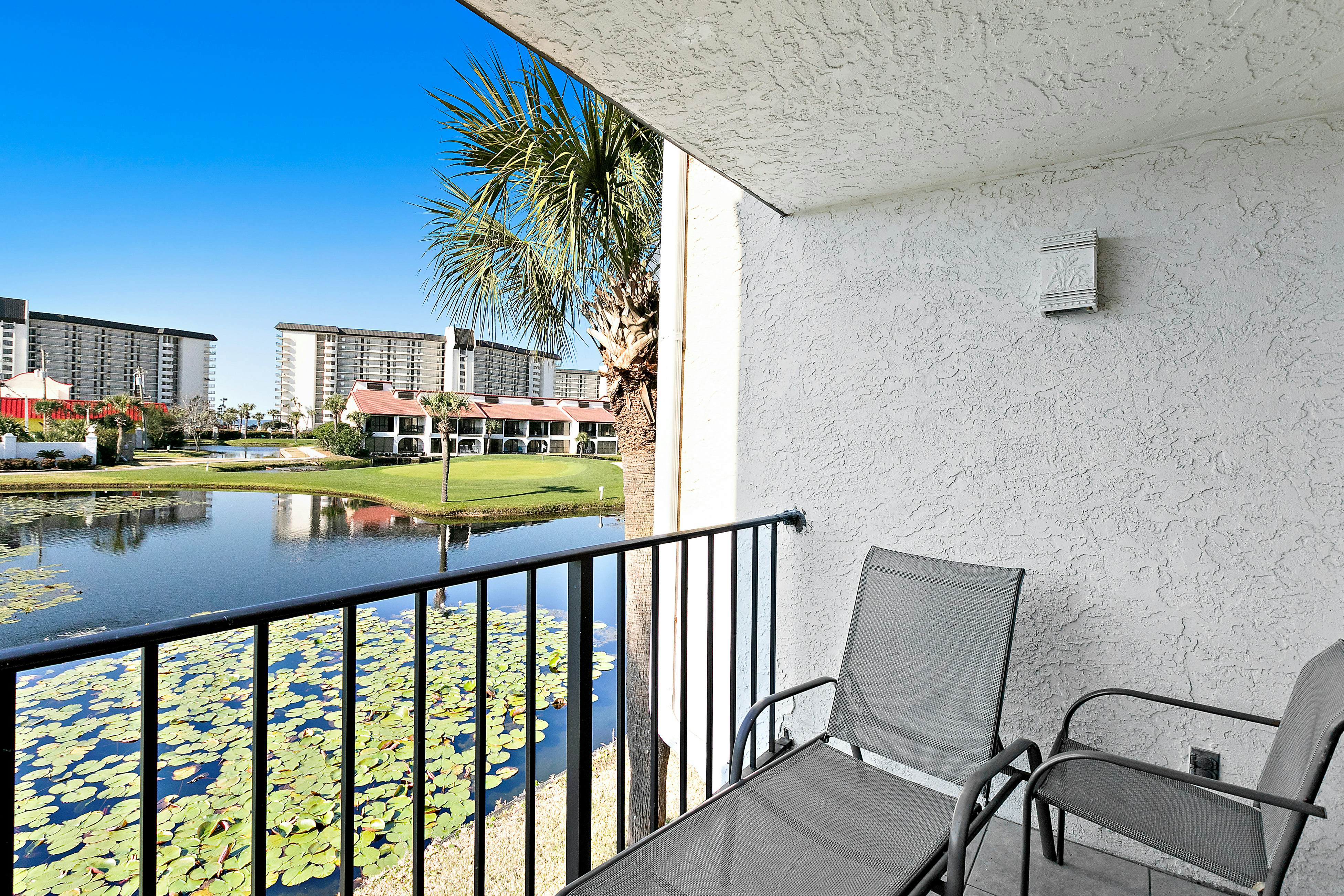 Edgewater Golf Villa #115