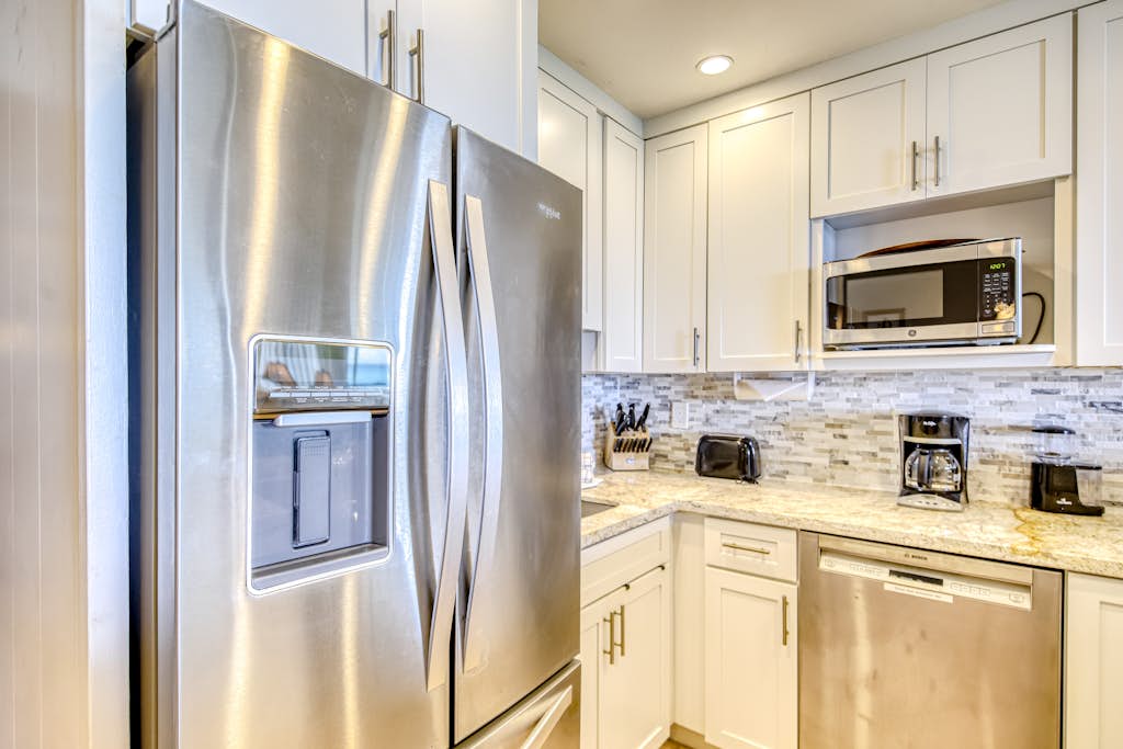 Contemporary Kitchen With Island