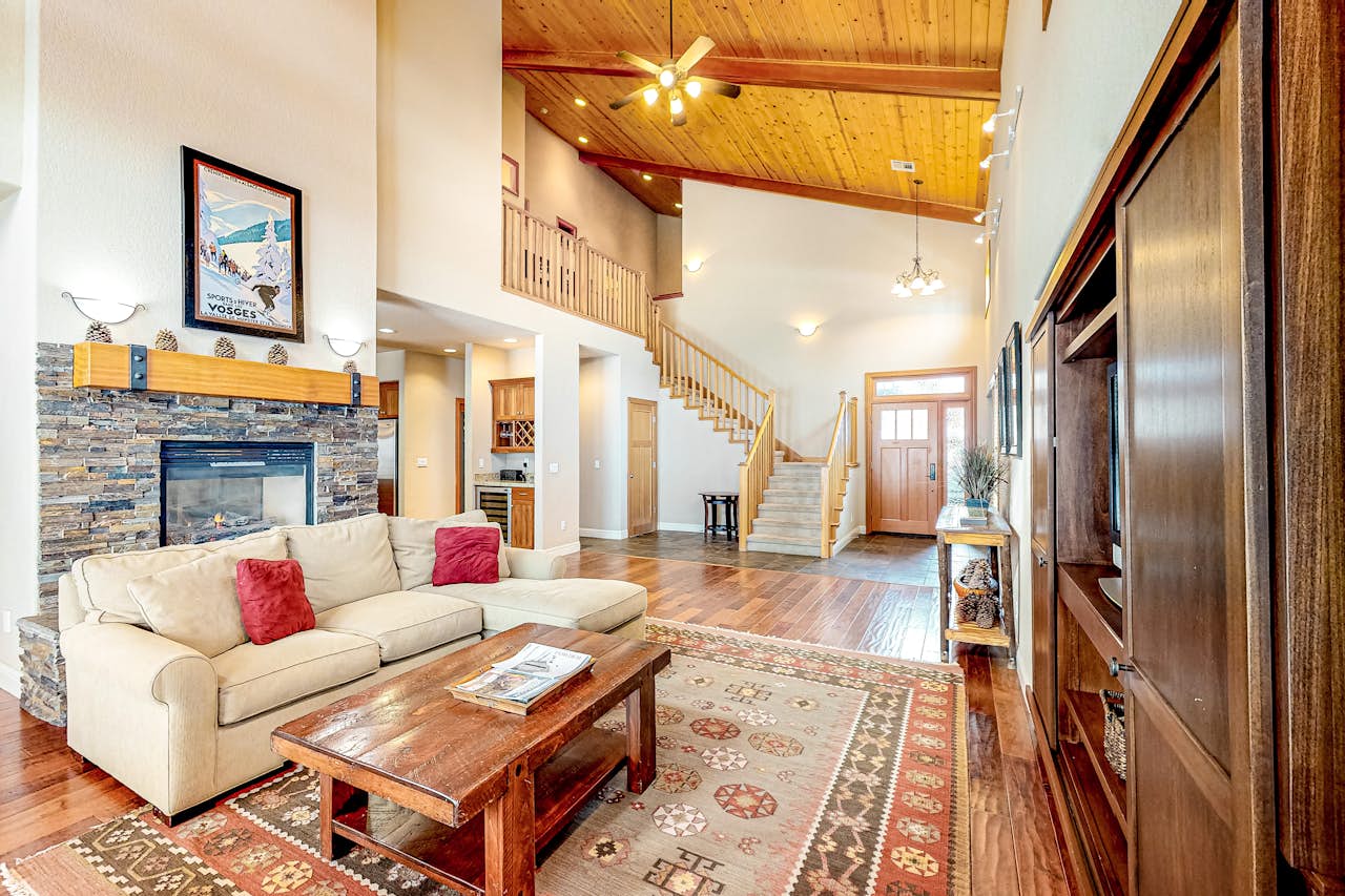 Silverbranch Retreat 3 BD Truckee, CA Vacation Rental Vacasa