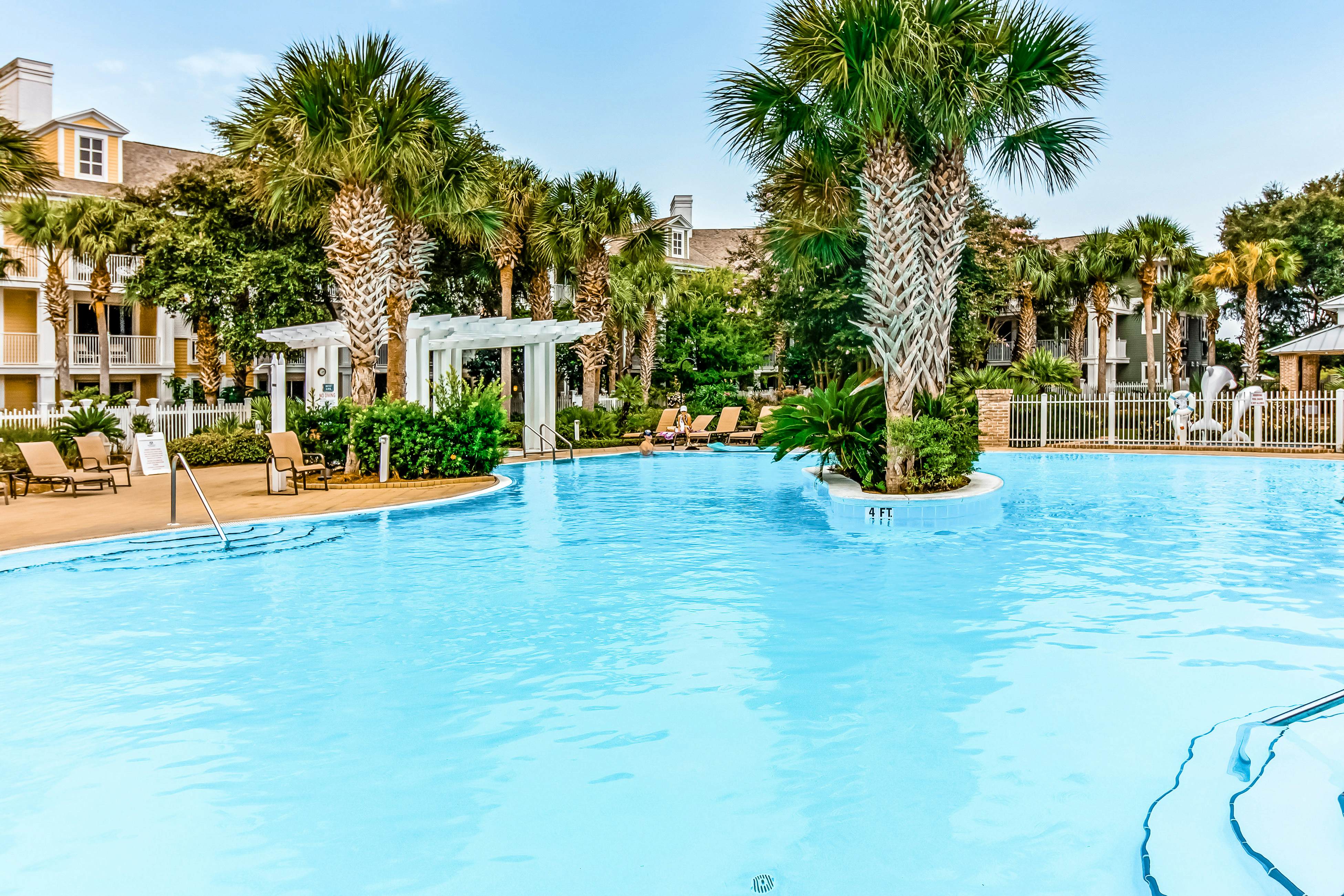 Baytowne Wharf - Observation Point South #471