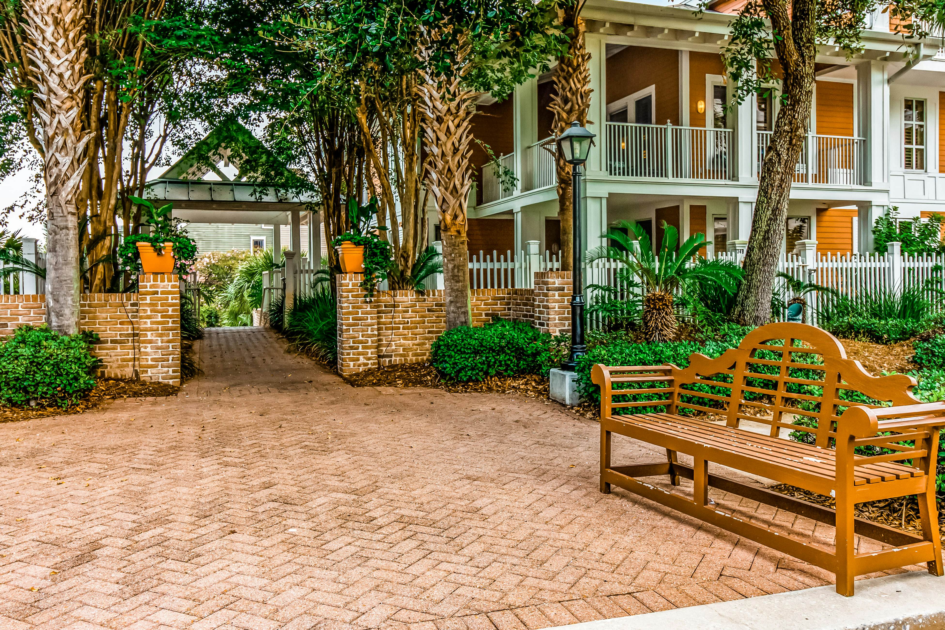 Baytowne Wharf - Observation Point South #471