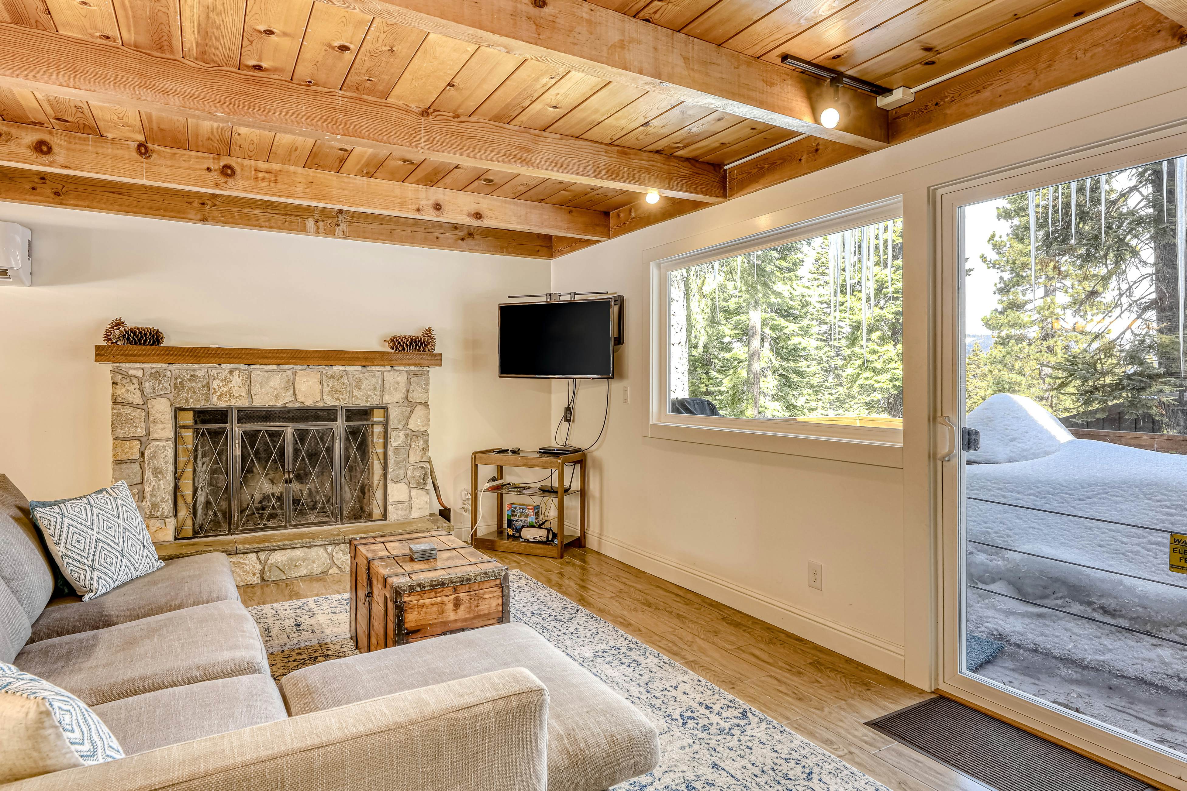 hidden image preload