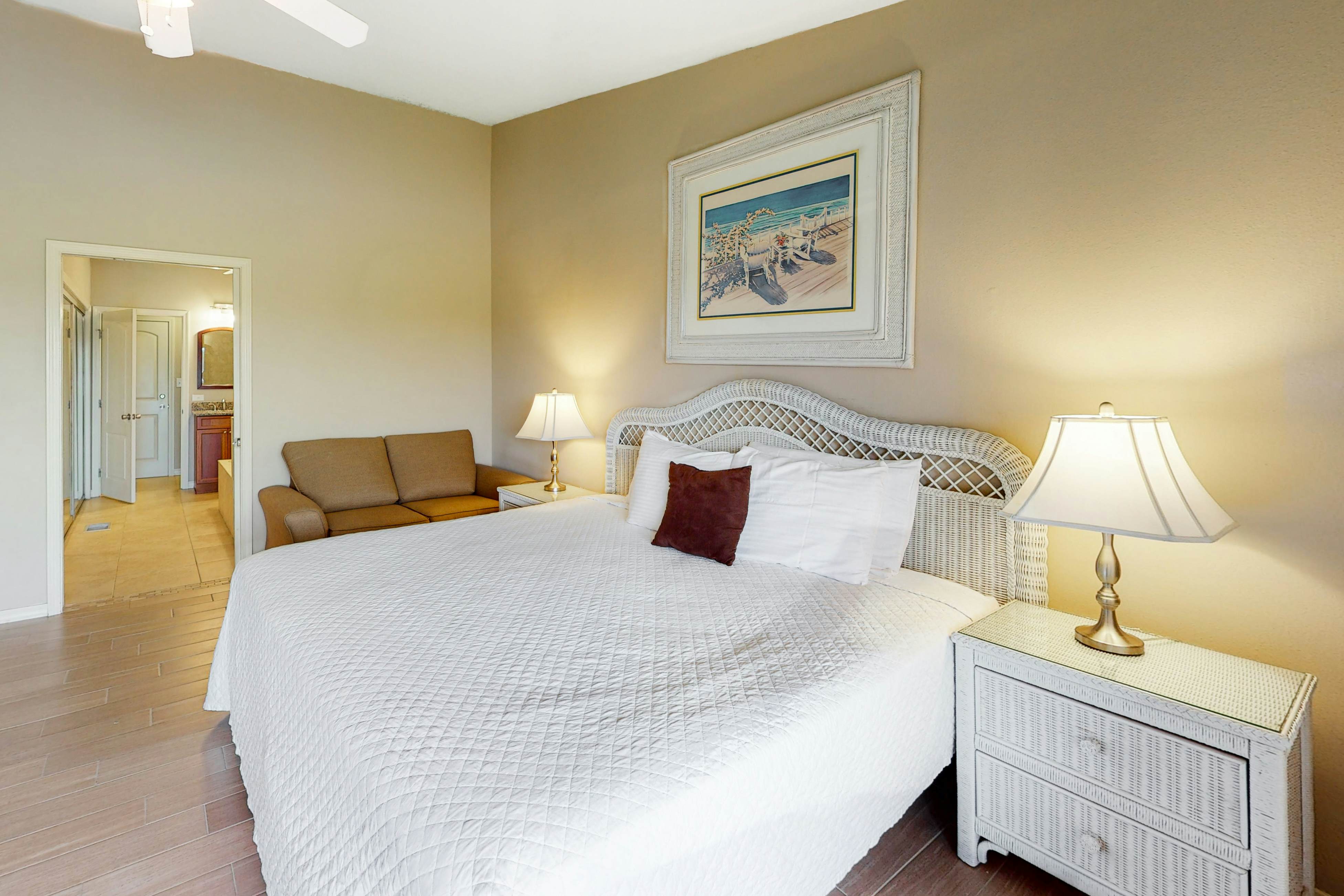 Seascape Lakefront Villas 228