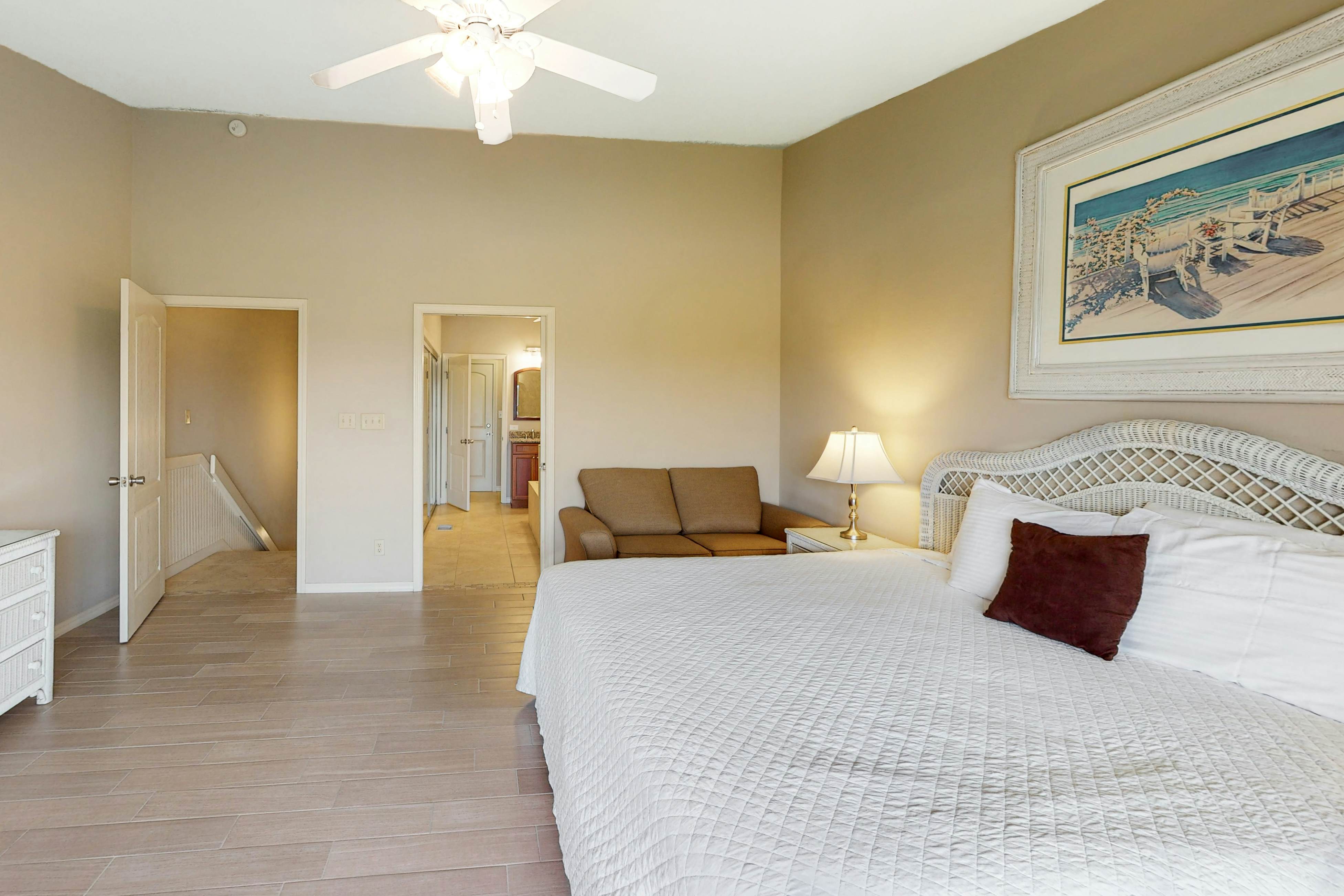 Seascape Lakefront Villas 228