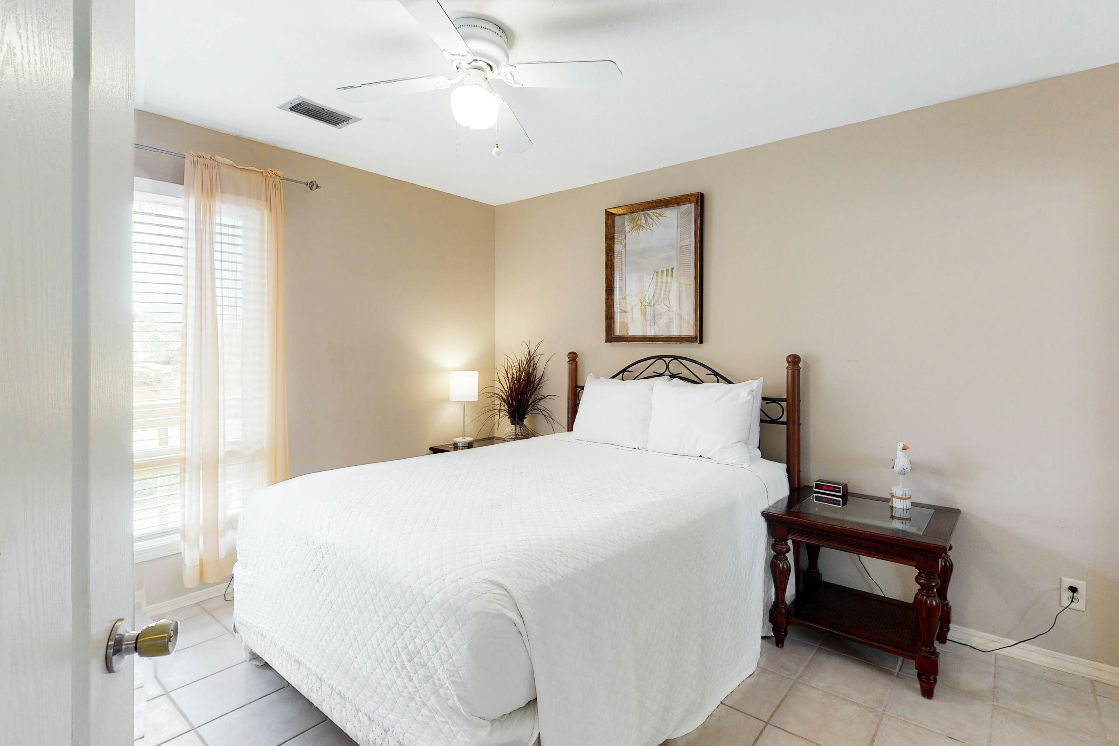 Seascape Lakefront Villas 228