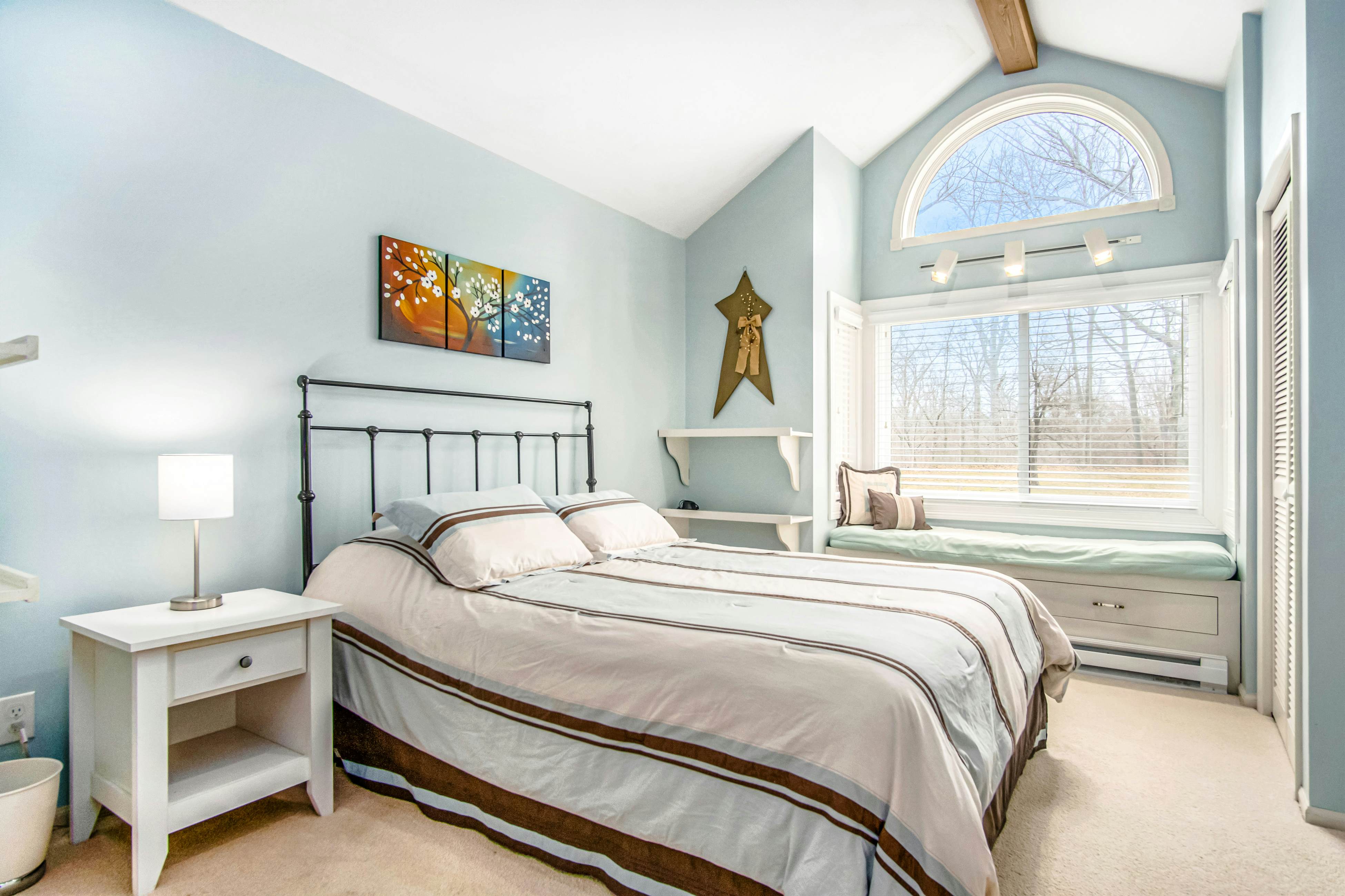 Harbor Country Family Lodge